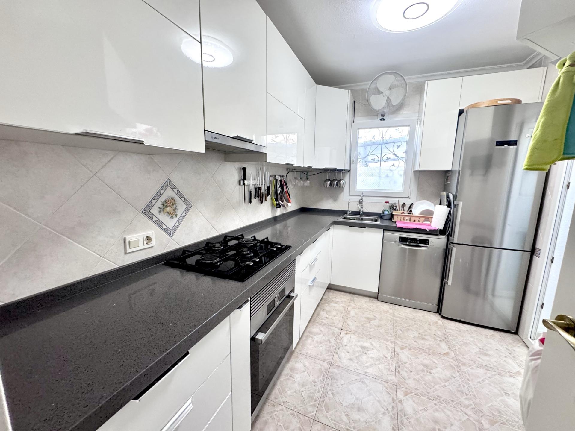 For sale - 5 Bedroom 2 Bathroom Town House in Orihuela Costa - Playa Flamenca  - Alicante