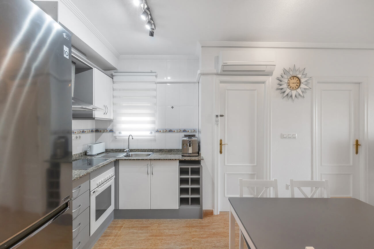 For sale - 2 Bedroom 1 Bathroom Apartment in Orihuela Costa - Playa Flamenca  - Alicante