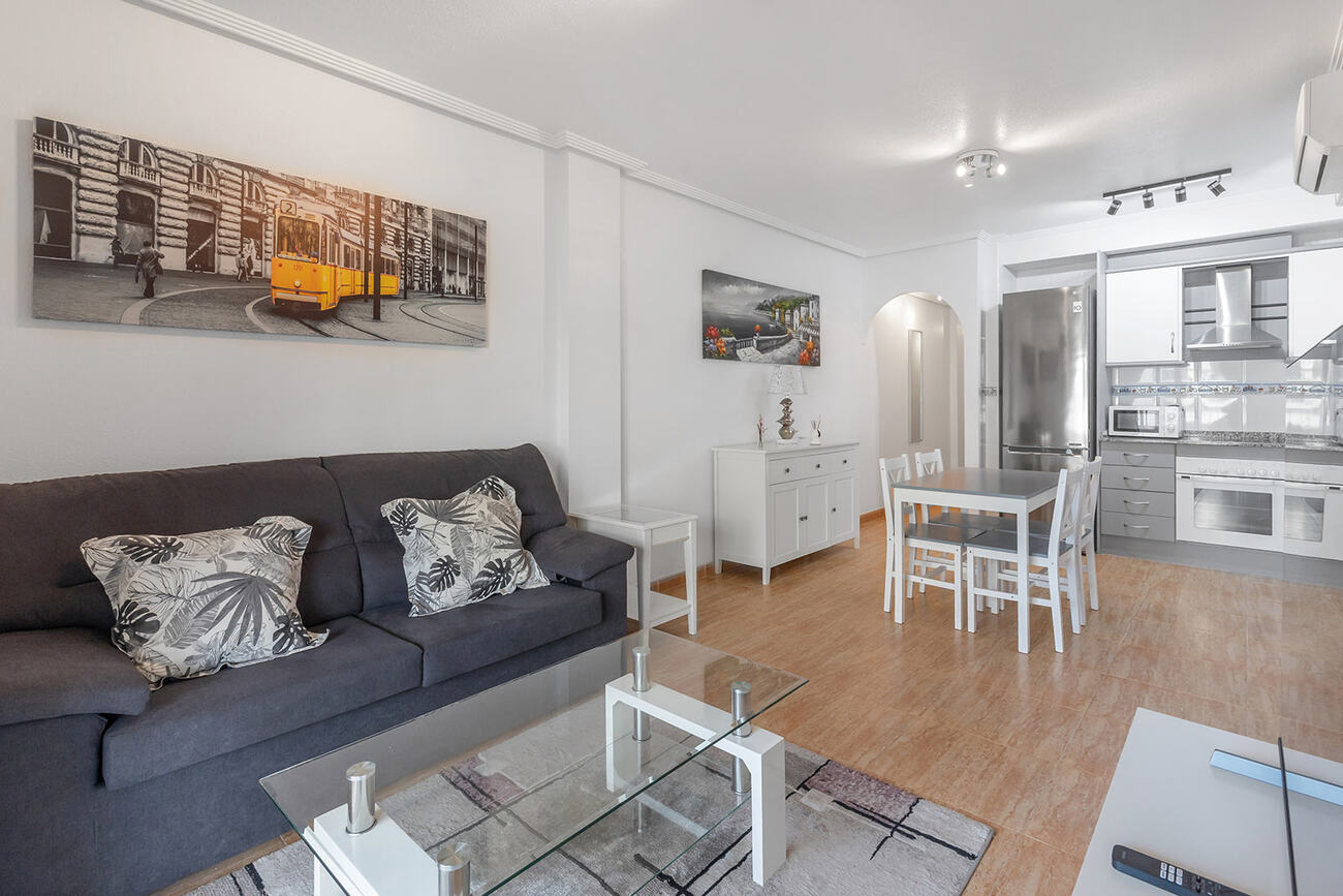 For sale - 2 Bedroom 1 Bathroom Apartment in Orihuela Costa - Playa Flamenca  - Alicante