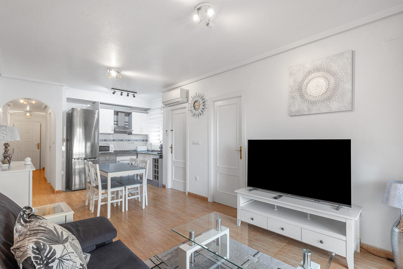 For sale - 2 Bedroom 1 Bathroom Apartment in Orihuela Costa - Playa Flamenca  - Alicante