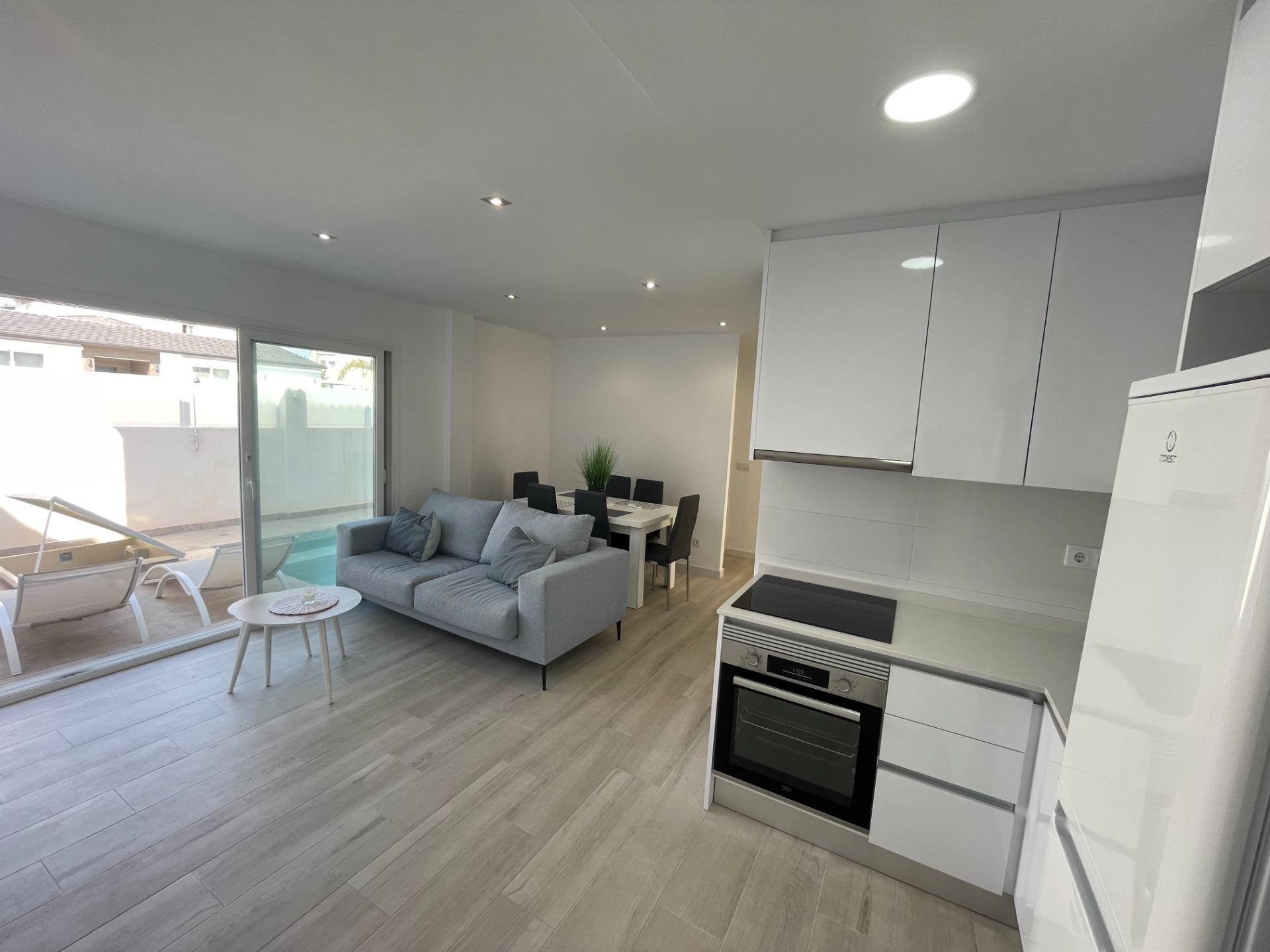 For sale - 3 Bedroom 1 Bathroom Bungalow in Orihuela Costa - La Regia  - Alicante