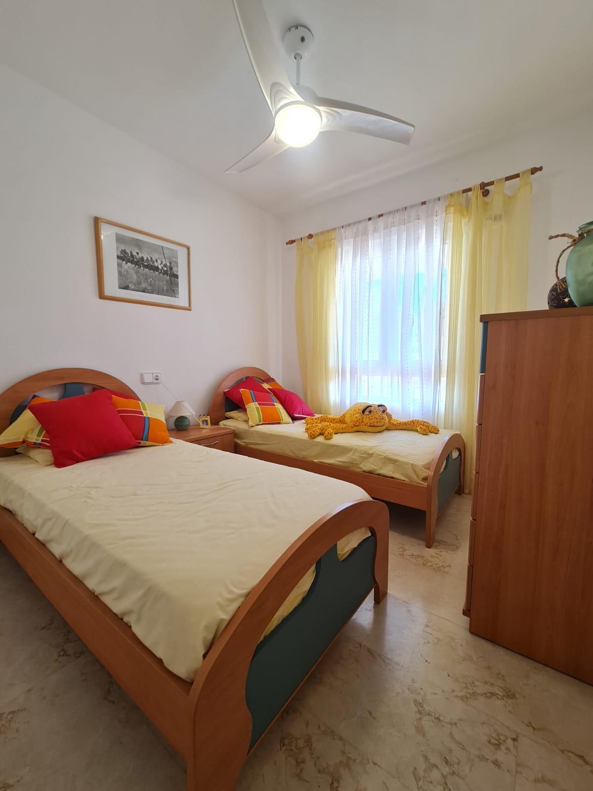 For sale - 3 Bedroom 2 Bathroom Villa in Orihuela Costa - Lomas De Campoamor-las Ramblas  - Alicante