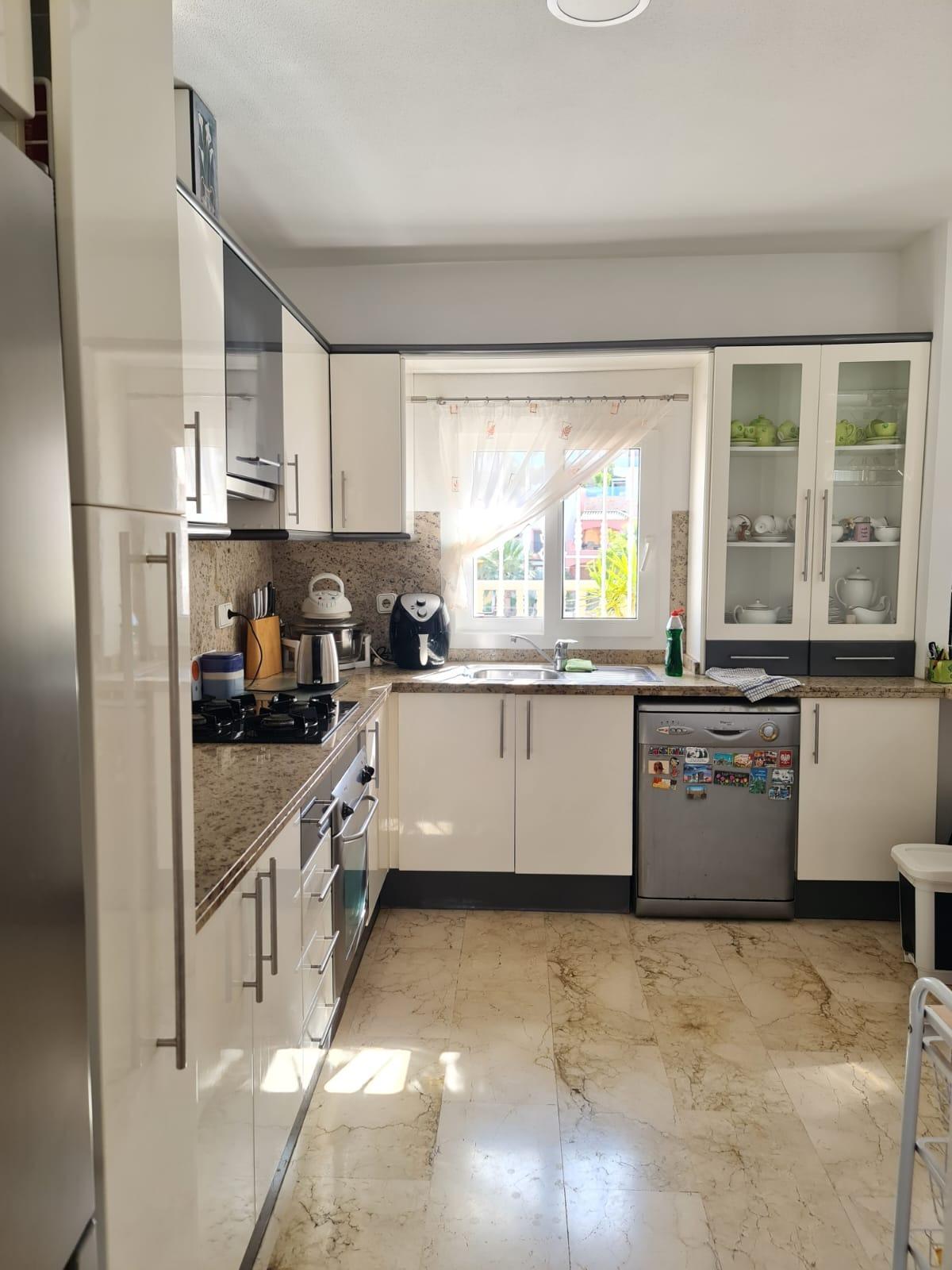 For sale - 3 Bedroom 2 Bathroom Villa in Orihuela Costa - Lomas De Campoamor-las Ramblas  - Alicante