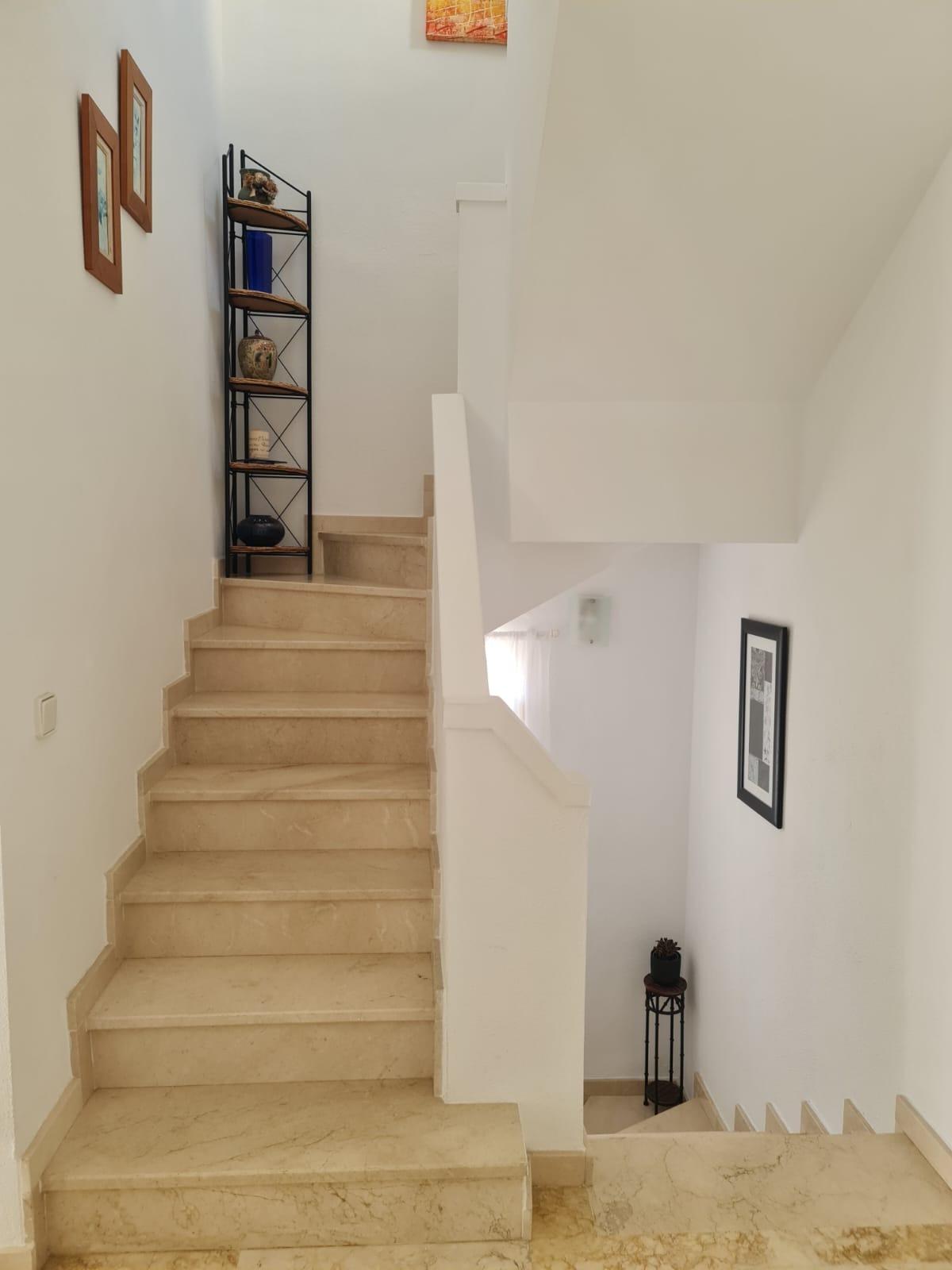 For sale - 3 Bedroom 2 Bathroom Villa in Orihuela Costa - Lomas De Campoamor-las Ramblas  - Alicante