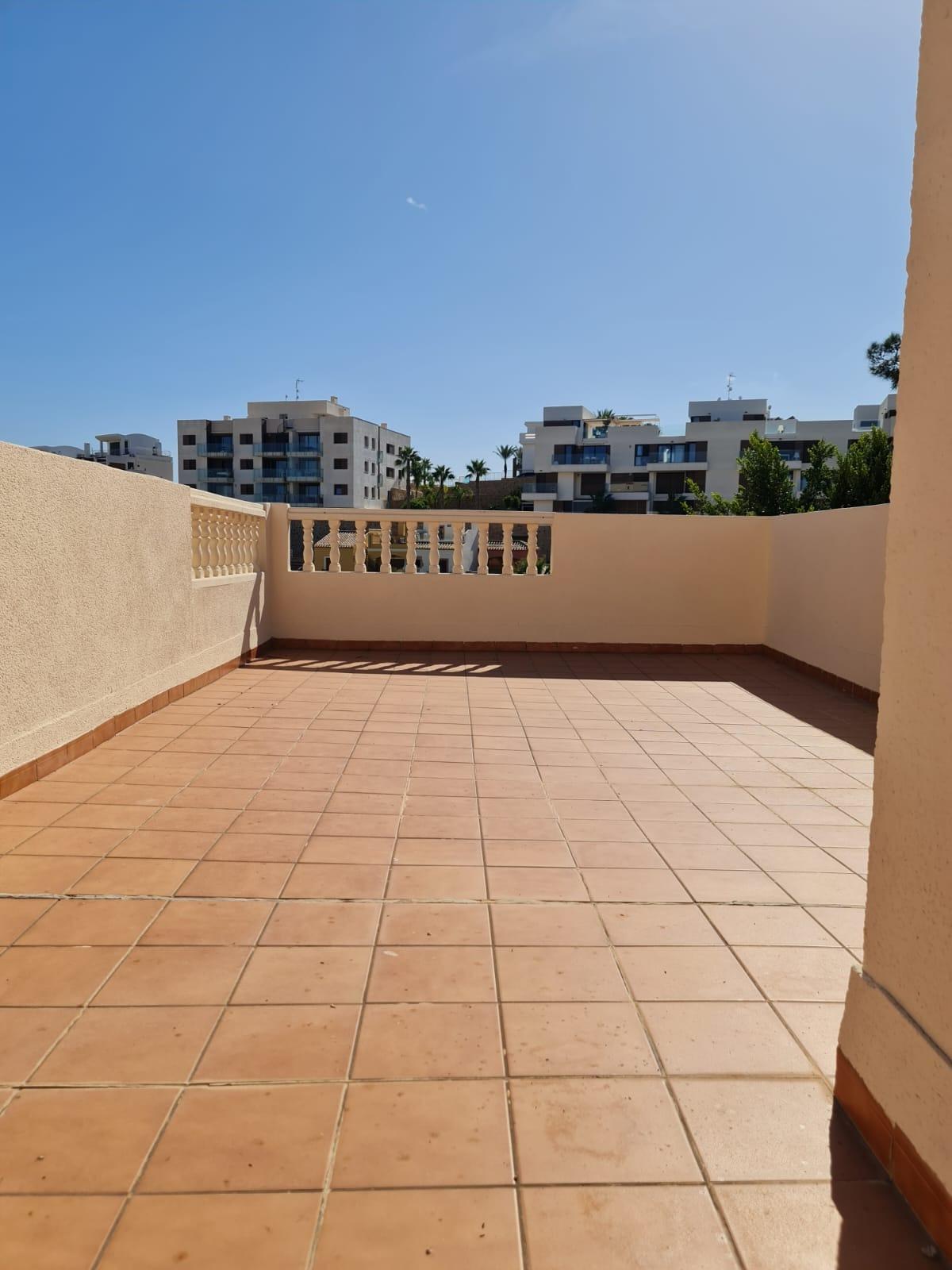 For sale - 3 Bedroom 2 Bathroom Villa in Orihuela Costa - Lomas De Campoamor-las Ramblas  - Alicante