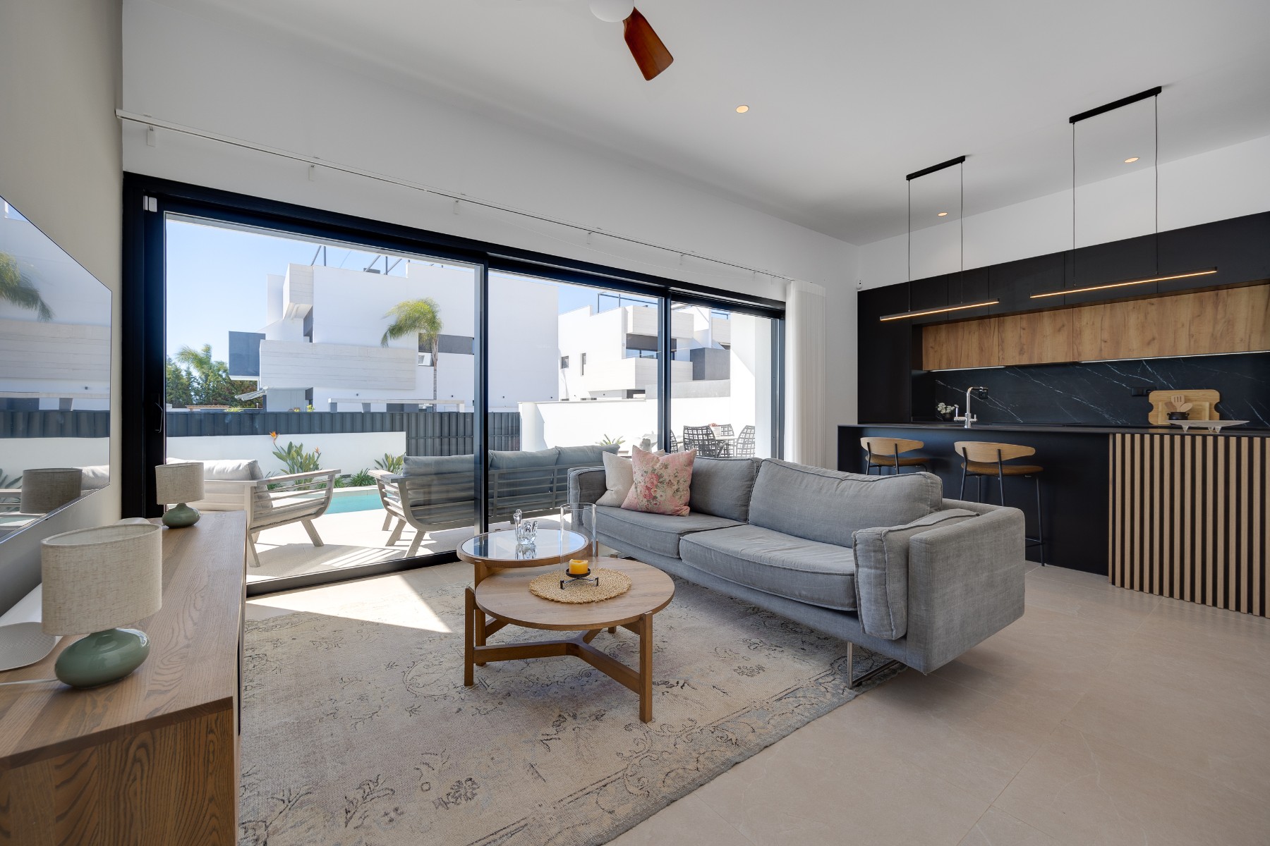 For sale - 3 Bedroom 2 Bathroom Bungalow in Pilar de La Horadada - Costa Blanca  - Alicante