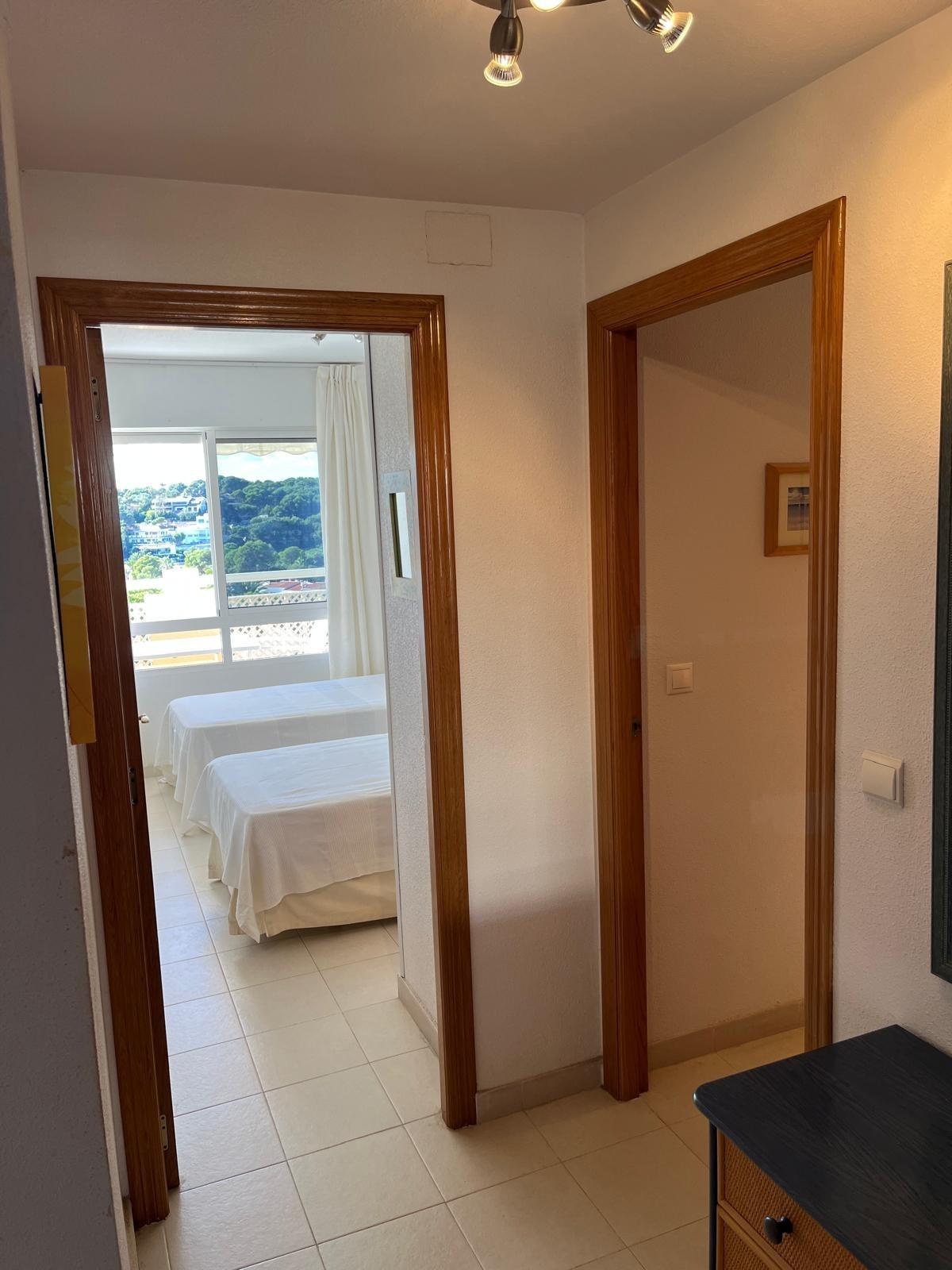 For sale - 3 Bedroom 2 Bathroom Apartment in Orihuela Costa - Campoamor  - Alicante