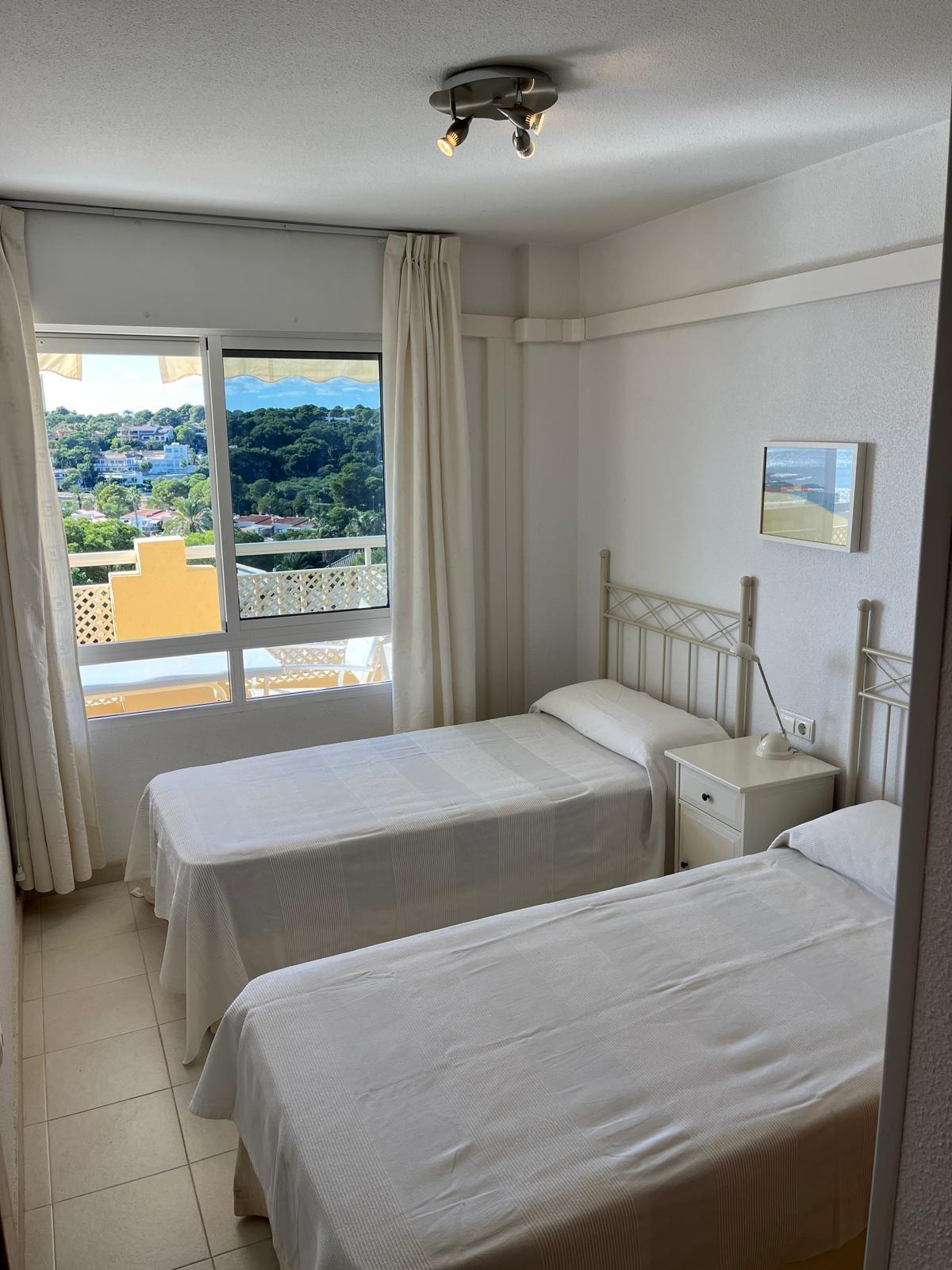 For sale - 3 Bedroom 2 Bathroom Apartment in Orihuela Costa - Campoamor  - Alicante