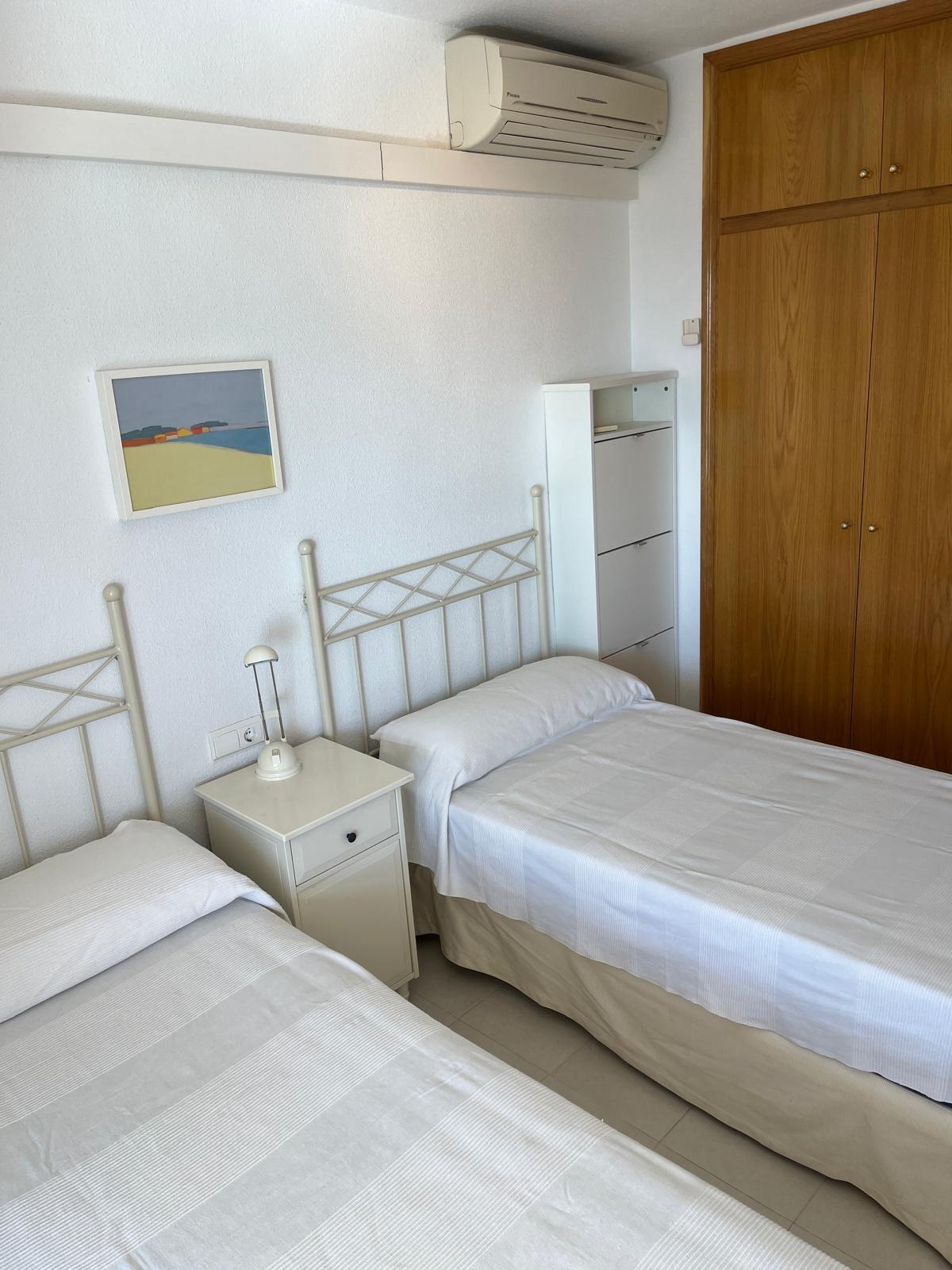 For sale - 3 Bedroom 2 Bathroom Apartment in Orihuela Costa - Campoamor  - Alicante