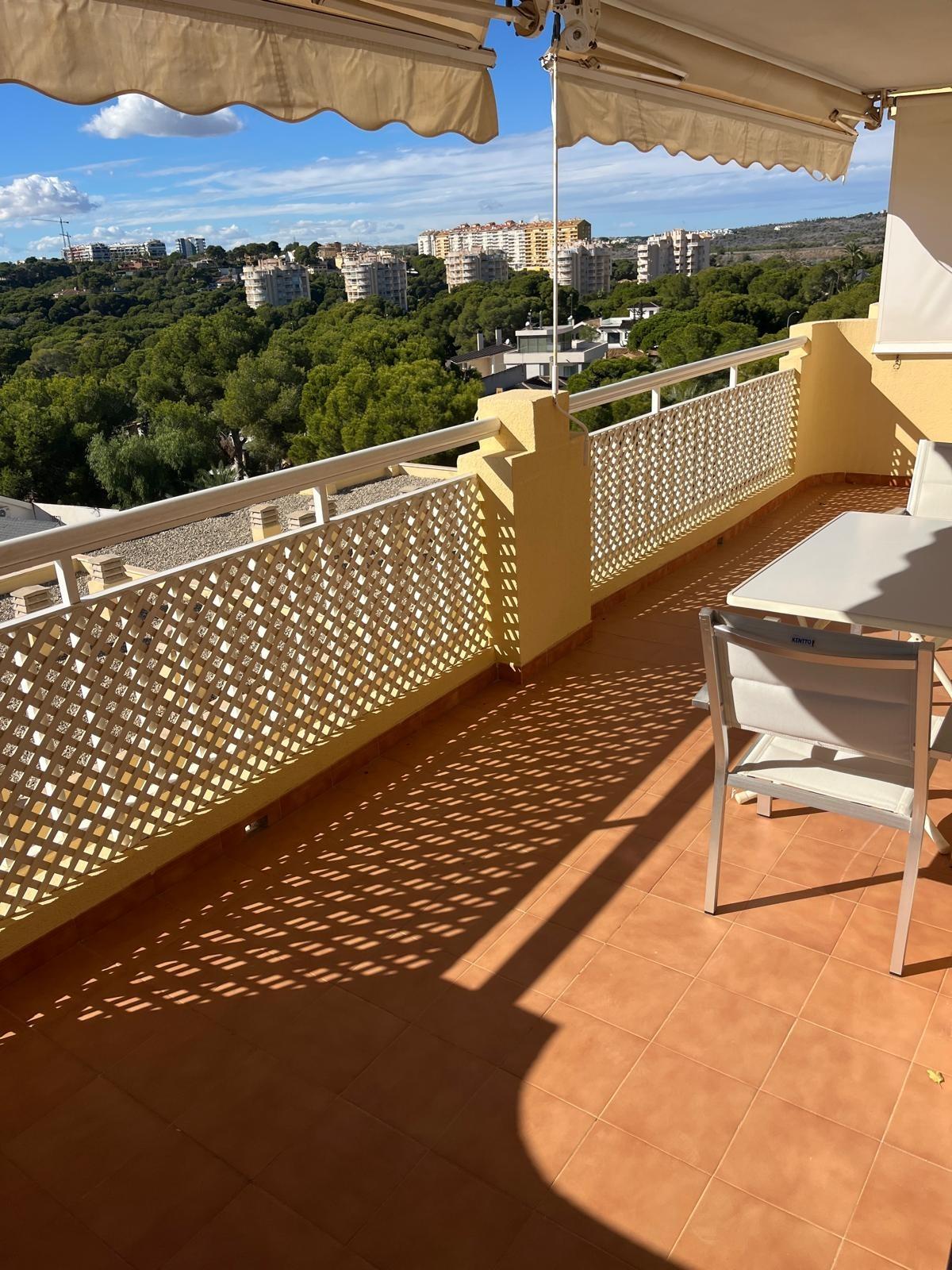 For sale - 3 Bedroom 2 Bathroom Apartment in Orihuela Costa - Campoamor  - Alicante