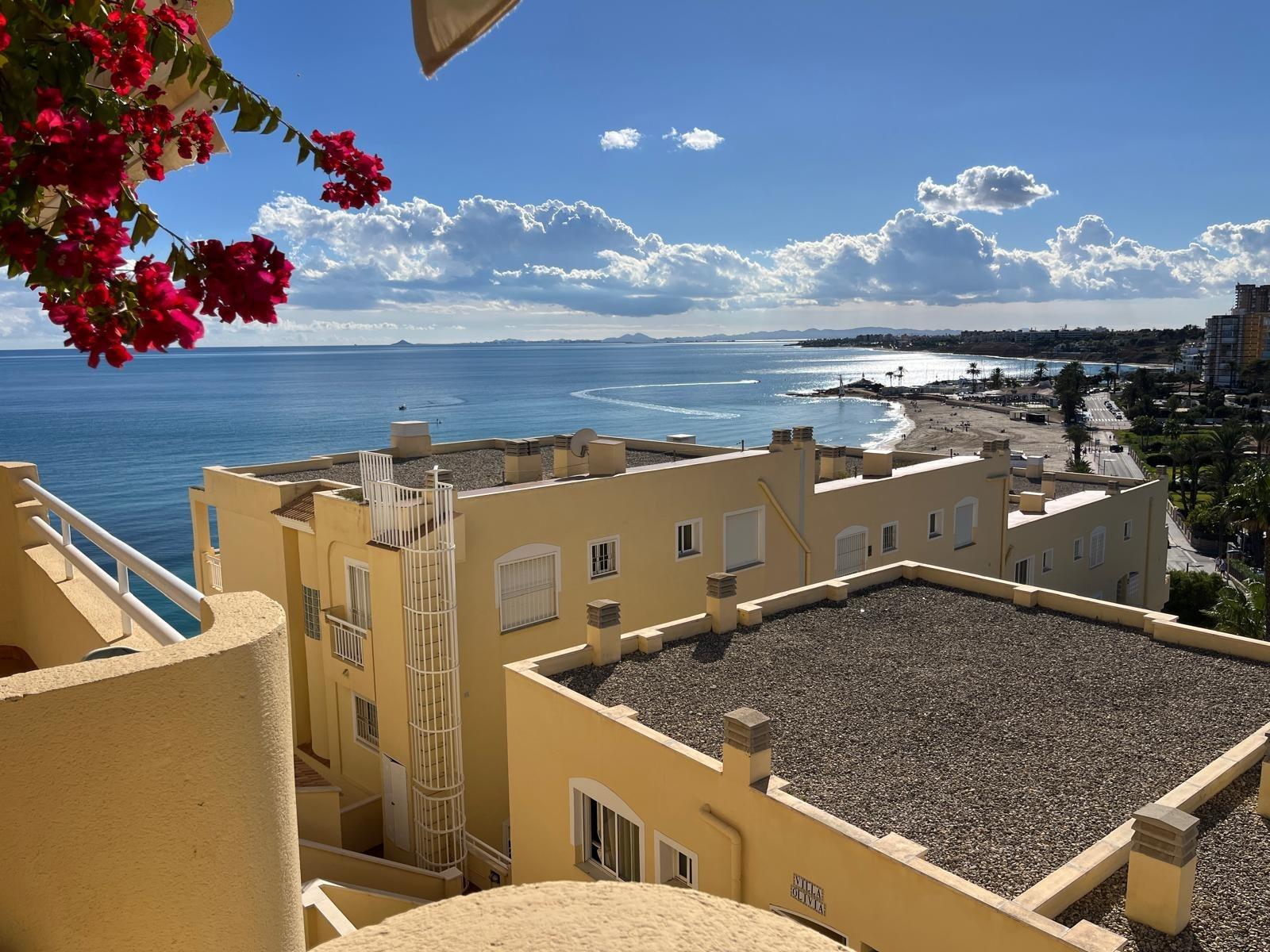 For sale - 3 Bedroom 2 Bathroom Apartment in Orihuela Costa - Campoamor  - Alicante