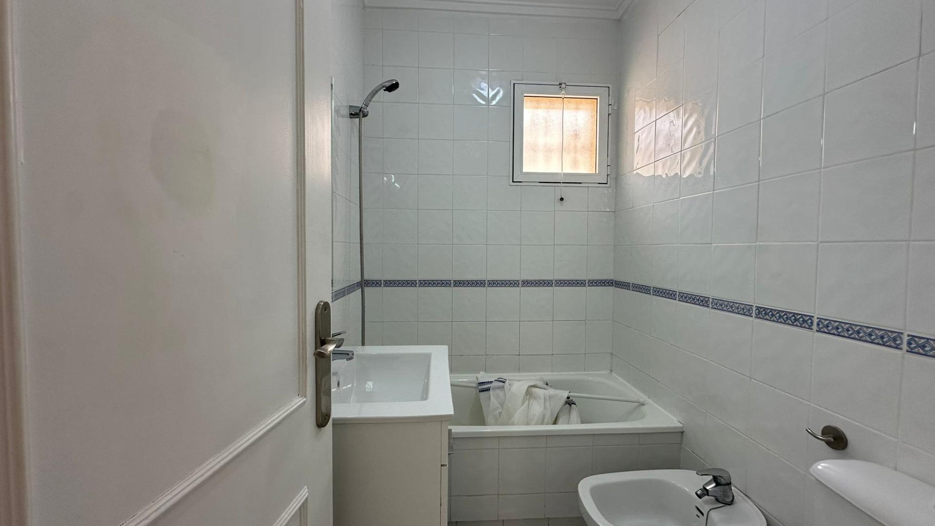 For sale - 2 Bedroom 1 Bathroom Bungalow in Orihuela Costa - Los Almendros-la Florida  - Alicante