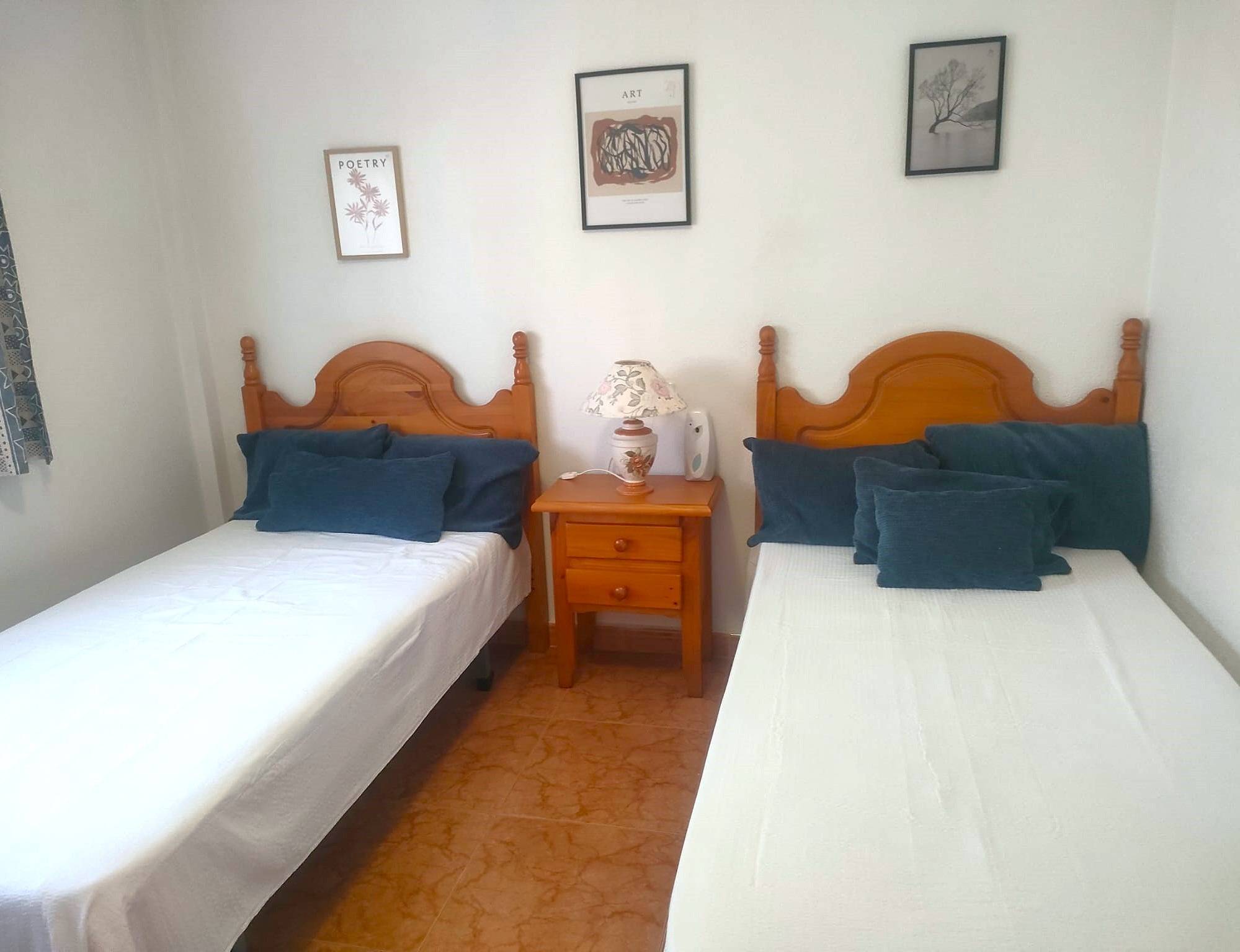 For sale - 4 Bedroom 3 Bathroom Town House in Pilar de La Horadada - Torre de la Horadada  - Alicante