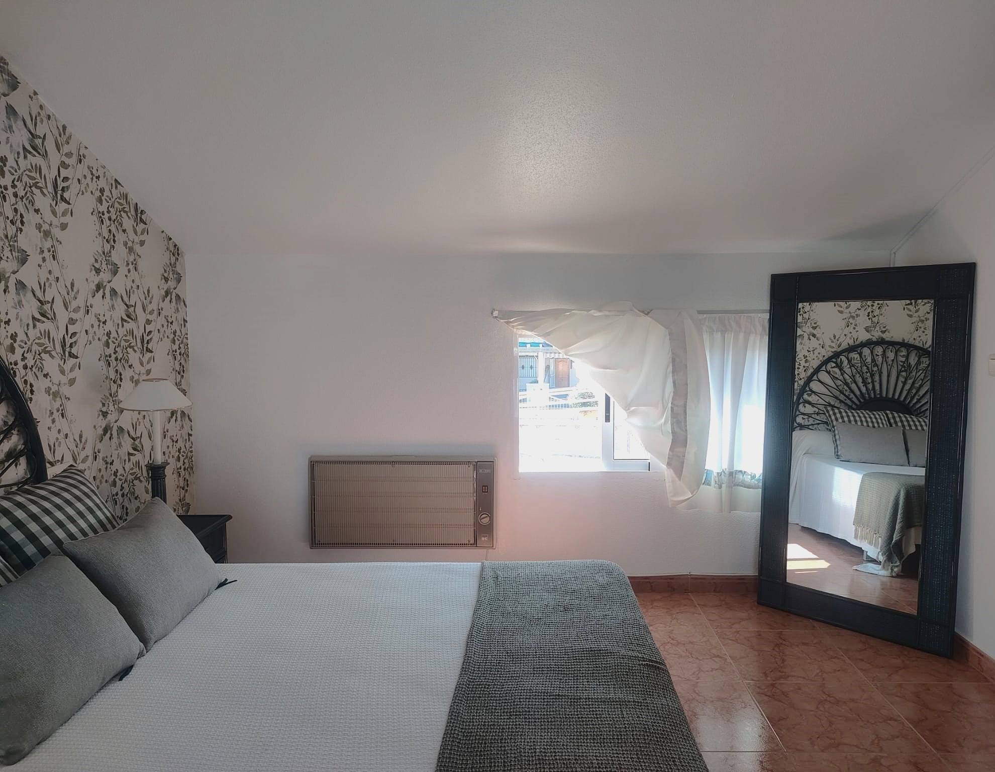 For sale - 4 Bedroom 3 Bathroom Town House in Pilar de La Horadada - Torre de la Horadada  - Alicante