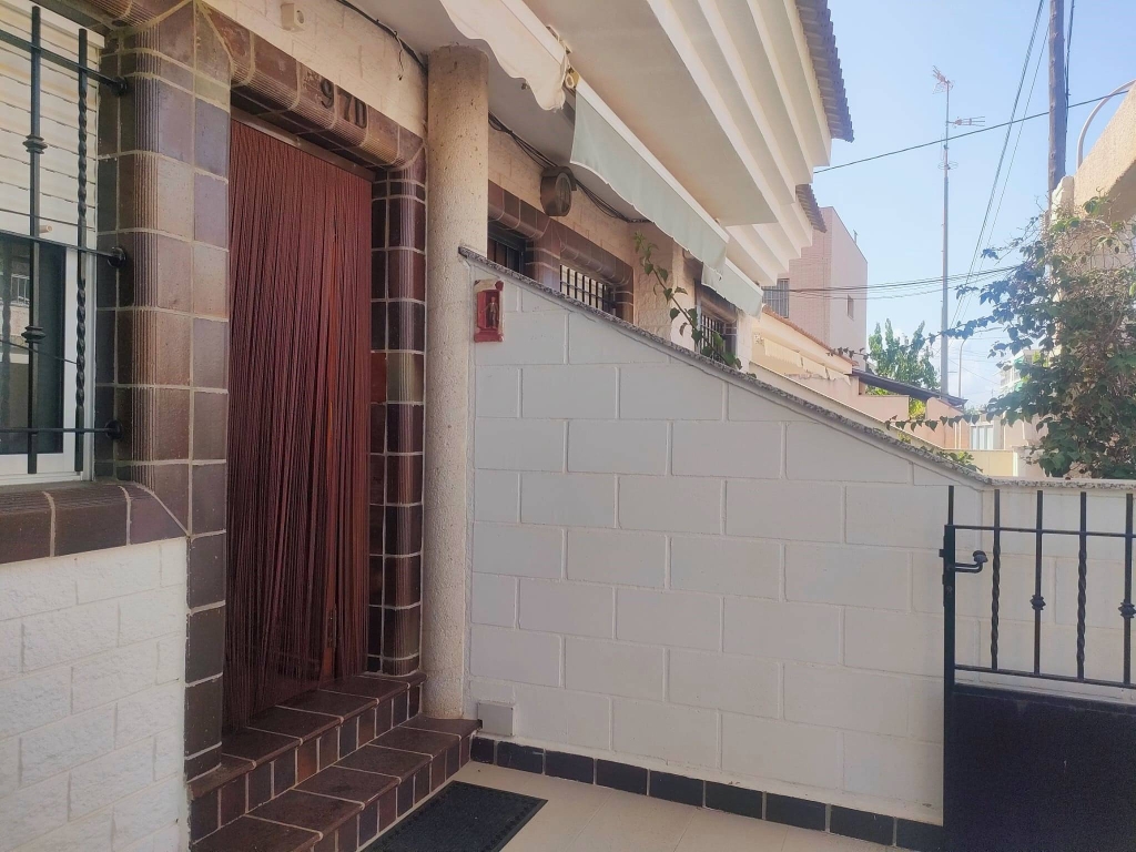 4 Bedroom 3 Bathroom Town House in Pilar de La Horadada