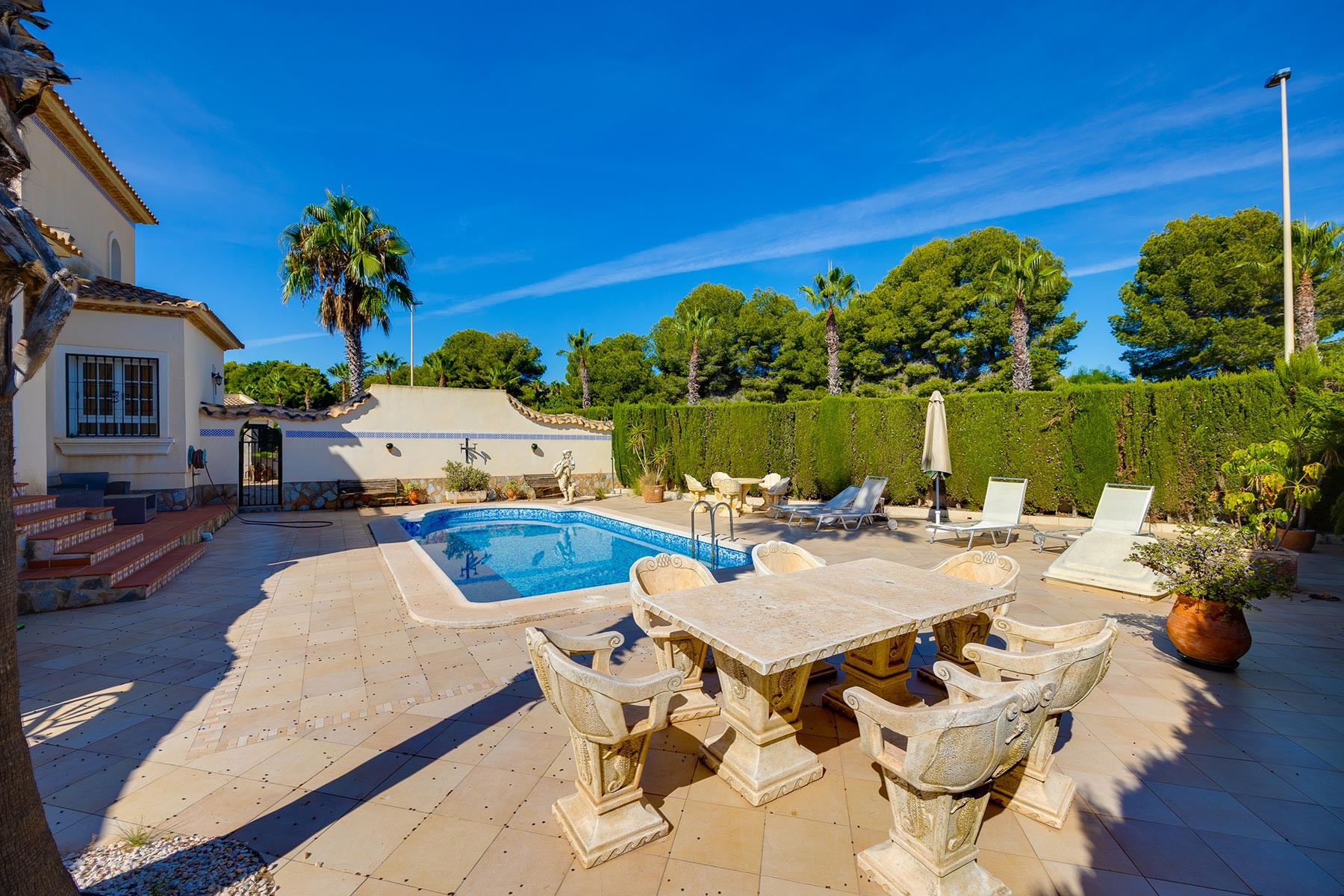 For sale - 3 Bedroom 1 Bathroom Villa in Orihuela Costa - Costa Blanca  - Alicante