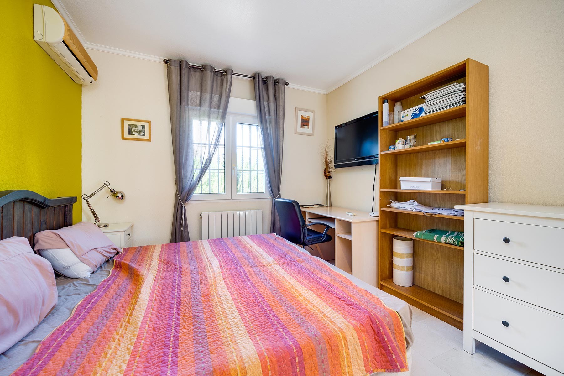 For sale - 3 Bedroom 1 Bathroom Villa in Orihuela Costa - Costa Blanca  - Alicante