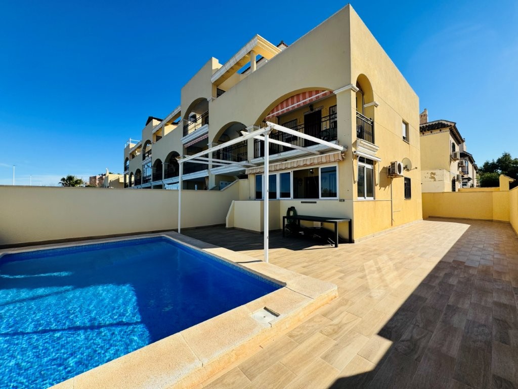 For sale - 2 Bedroom 1 Bathroom Apartment in La Mata - Costa Blanca  - Alicante
