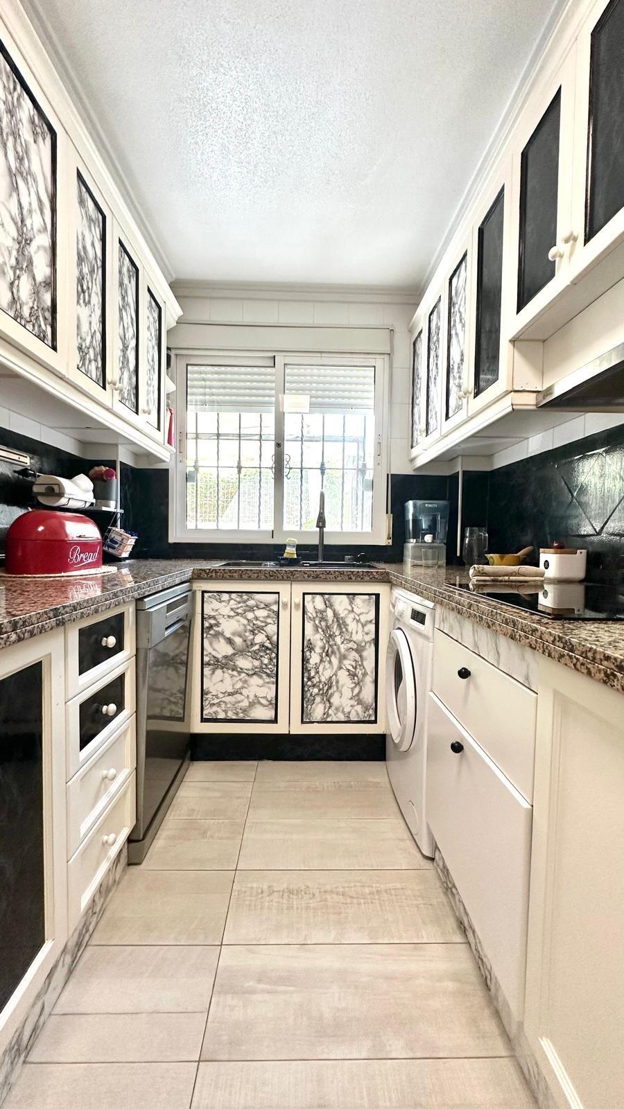 For sale - 3 Bedroom 3 Bathroom Villa in Orihuela Costa - La Regia  - Alicante