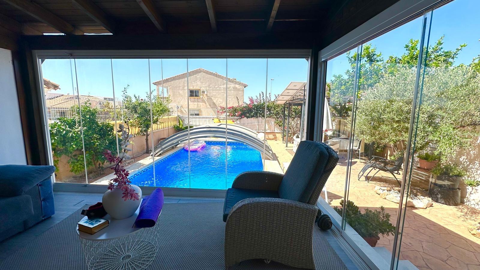 For sale - 3 Bedroom 3 Bathroom Villa in Orihuela Costa - La Regia  - Alicante