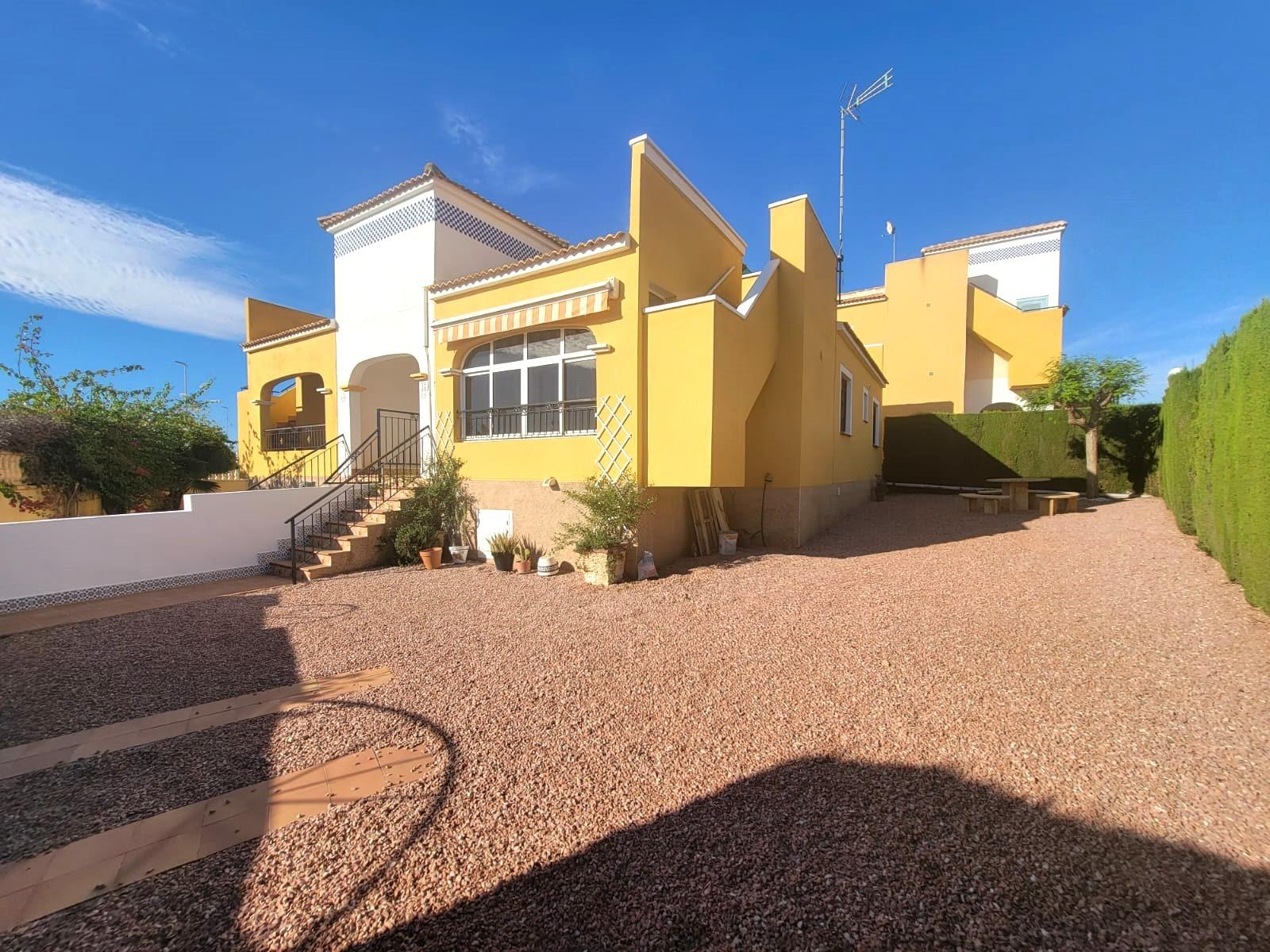 For sale - 3 Bedroom 1 Bathroom Town House in Los Montesinos - Los Montesinos - Urb. La Herrada  - Alicante