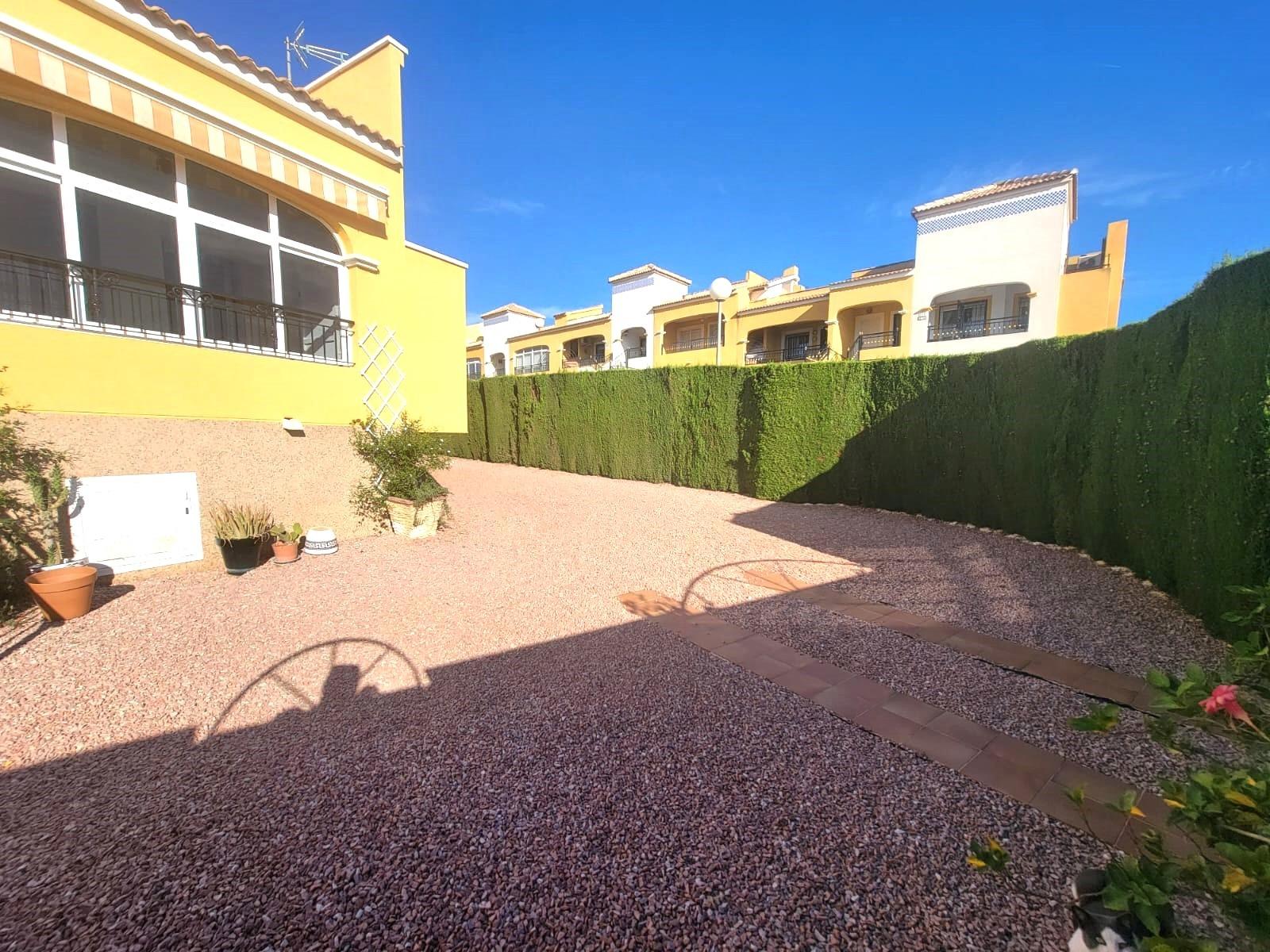 For sale - 3 Bedroom 1 Bathroom Town House in Los Montesinos - Los Montesinos - Urb. La Herrada  - Alicante