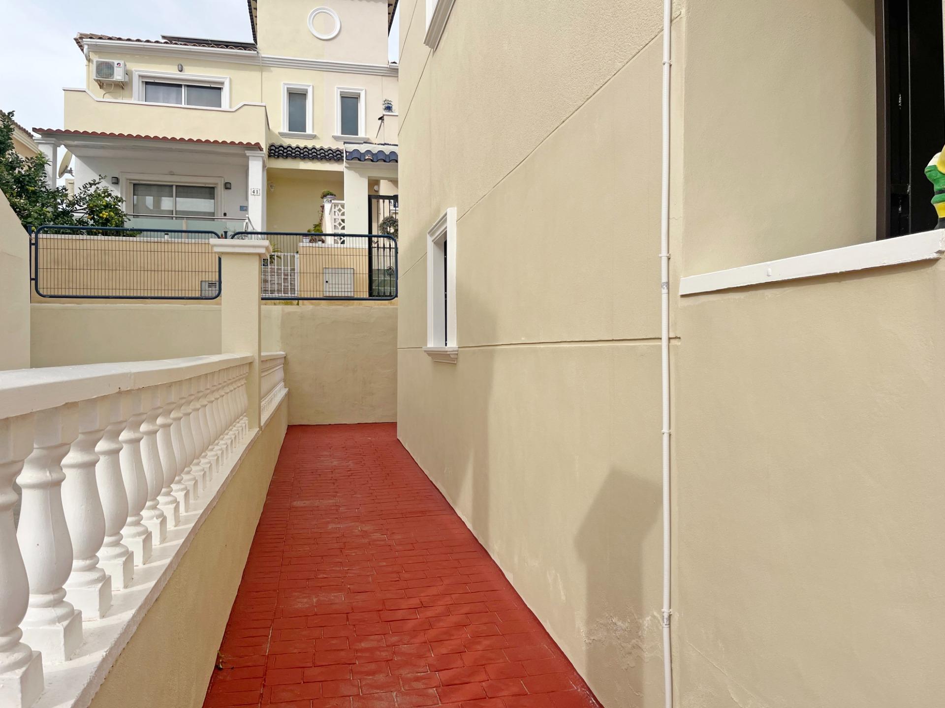 For sale - 3 Bedroom 2 Bathroom Duplex in San Miguel de Salinas - Las Filipinas  - Alicante