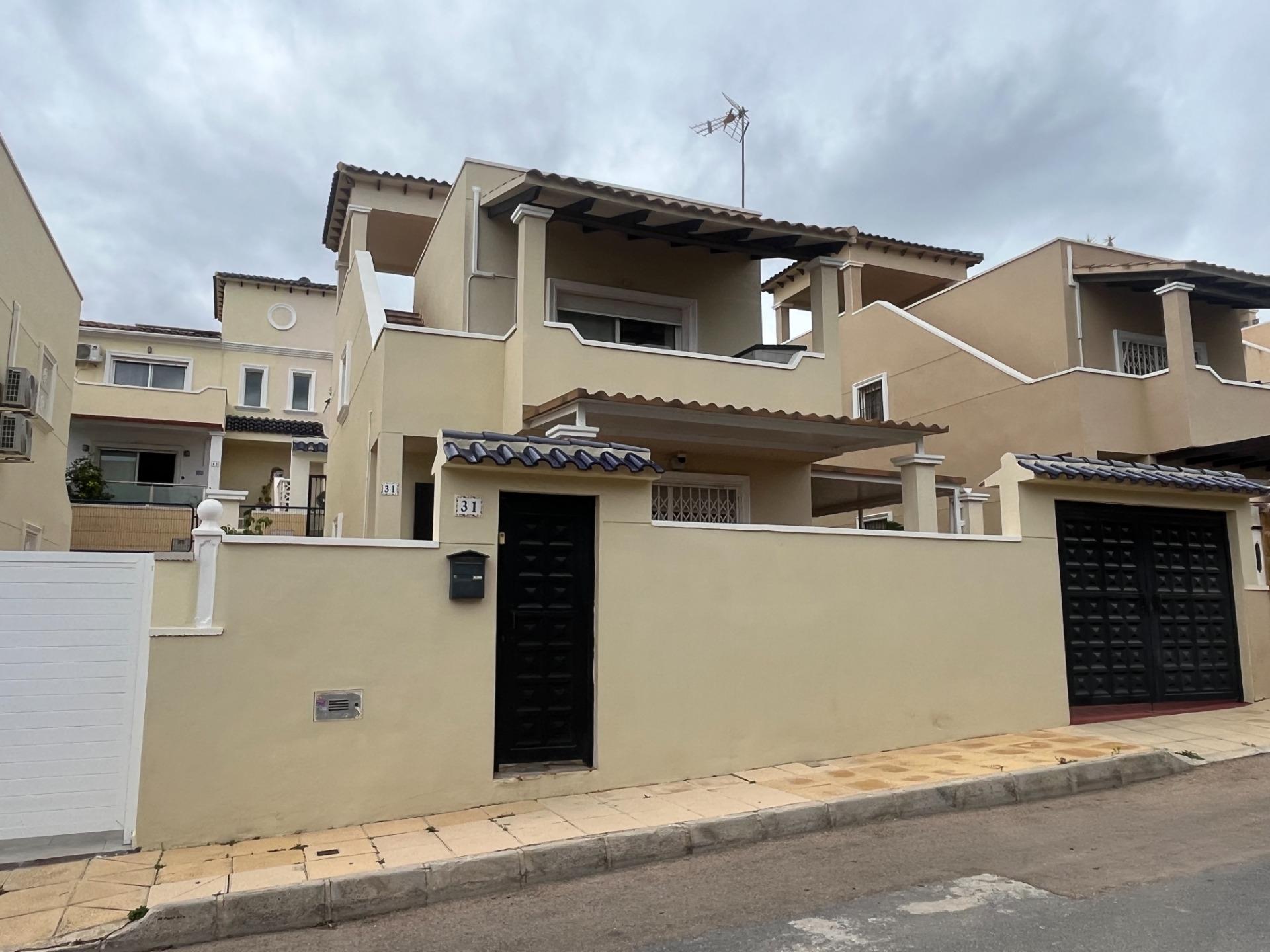 For sale - 3 Bedroom 2 Bathroom Duplex in San Miguel de Salinas - Las Filipinas  - Alicante