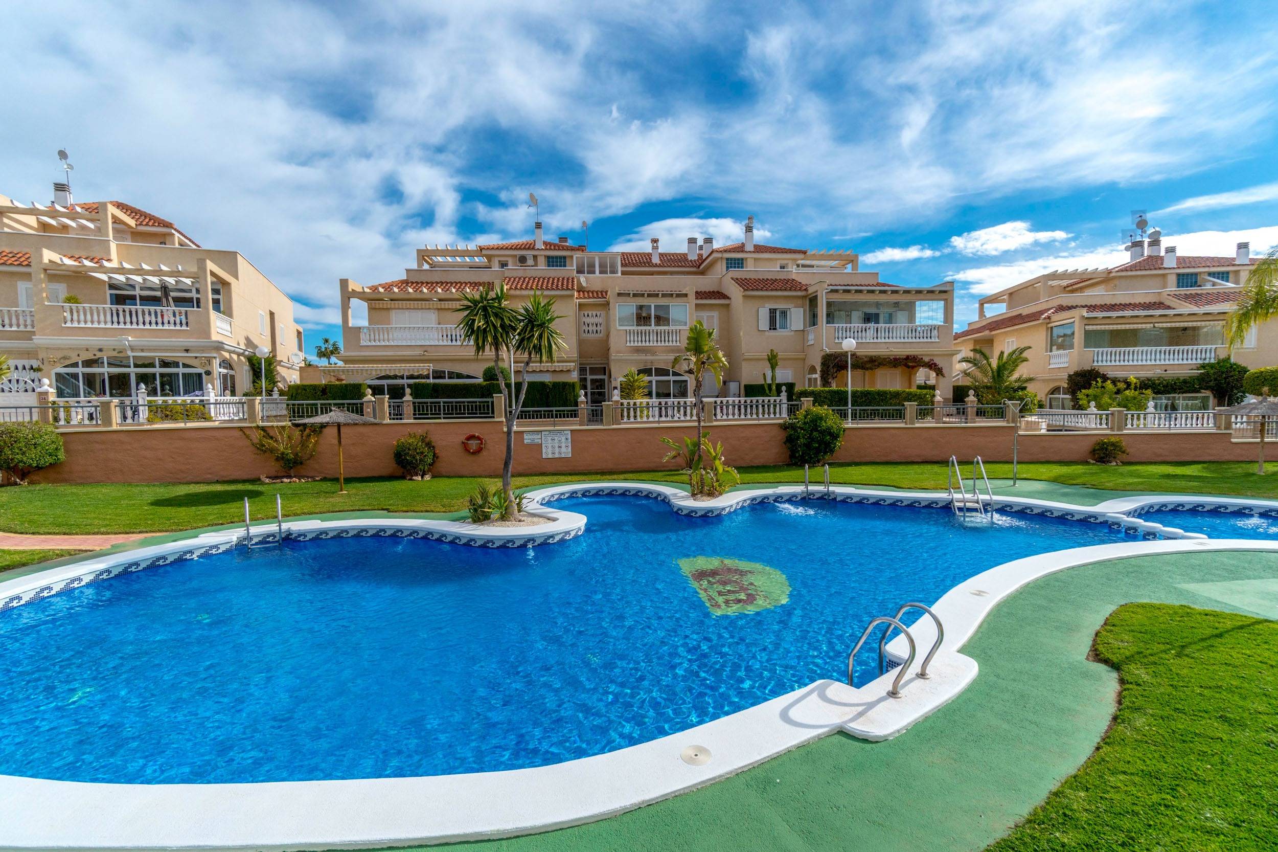 For sale - 2 Bedroom 2 Bathroom Duplex in Orihuela Costa - Playa Flamenca  - Alicante