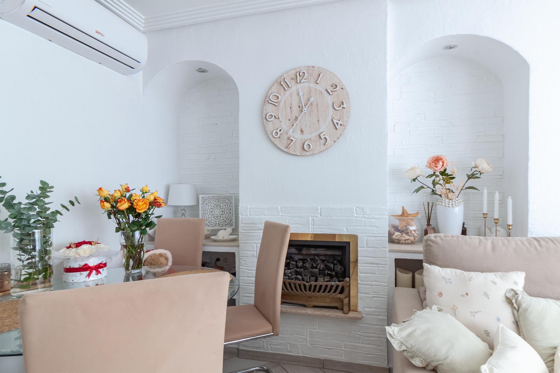 For sale - 4 Bedroom 1 Bathroom Villa in Orihuela Costa - Los Almendros-la Florida  - Alicante