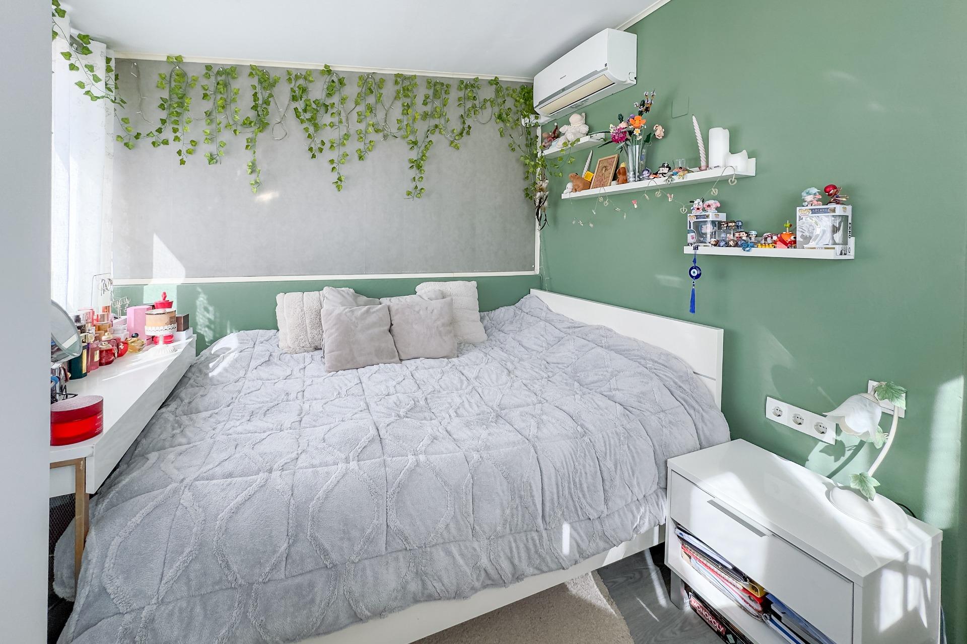 For sale - 4 Bedroom 1 Bathroom Villa in Orihuela Costa - Los Almendros-la Florida  - Alicante