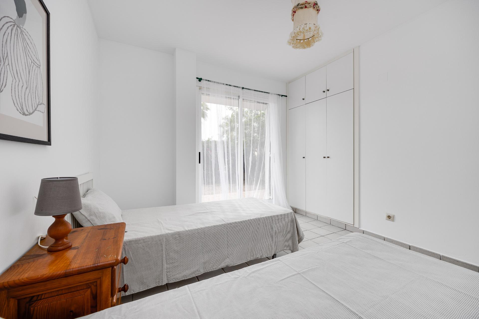 For sale - 2 Bedroom 2 Bathroom Apartment in Playa Flamenca - Orihuela Costa  - Alicante