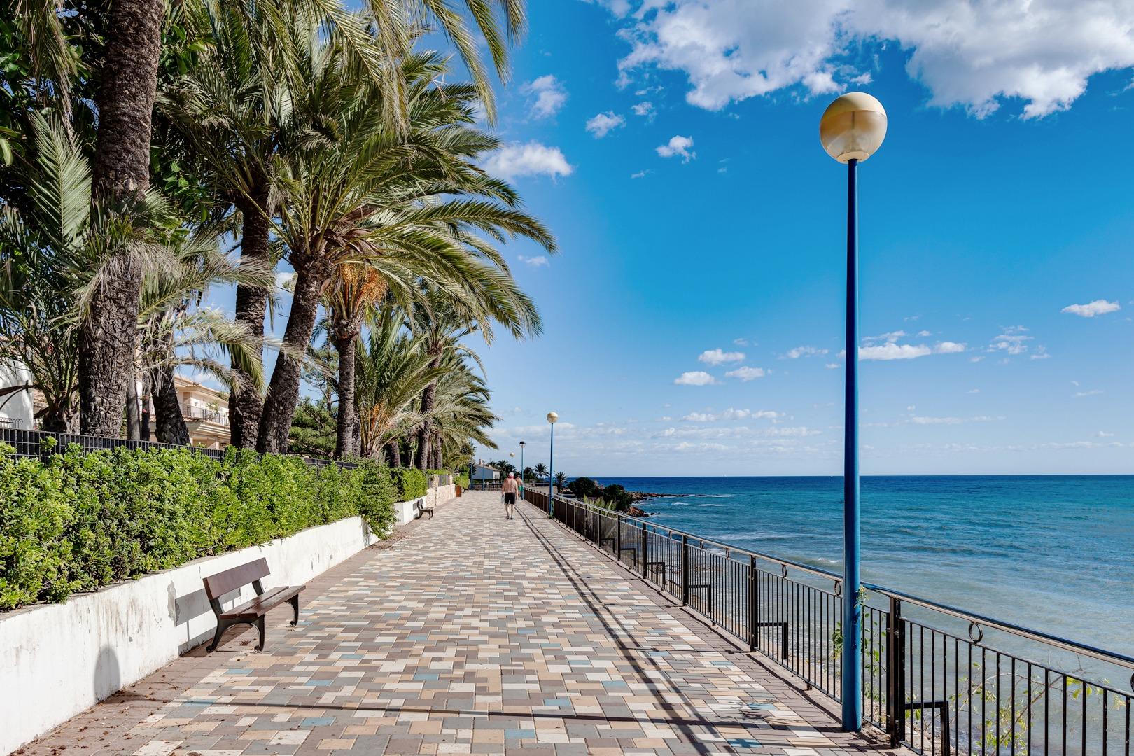 For sale - 2 Bedroom 2 Bathroom Apartment in Playa Flamenca - Orihuela Costa  - Alicante