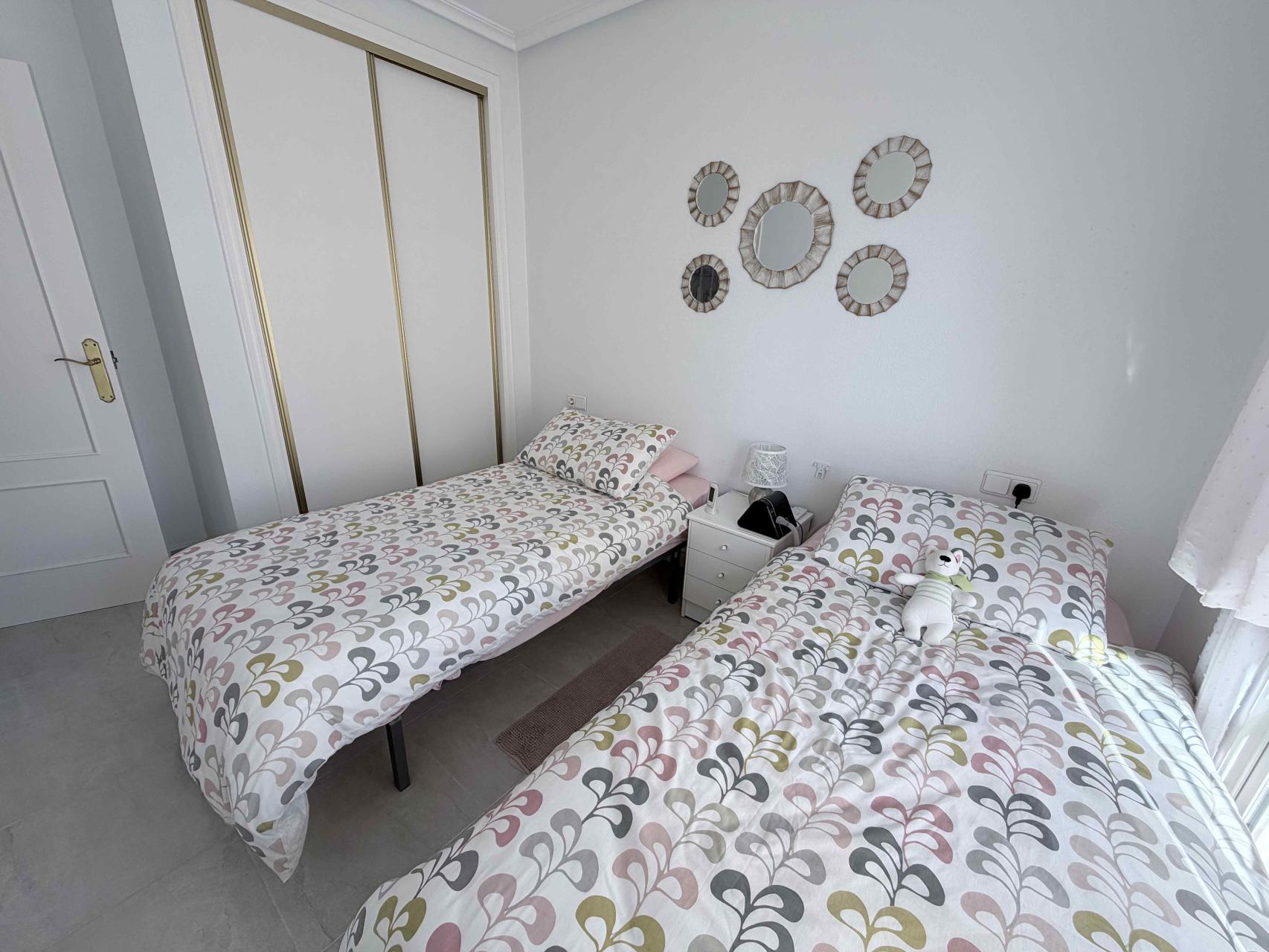 For sale - 3 Bedroom 3 Bathroom Town House in Orihuela Costa - Costa Blanca  - Alicante