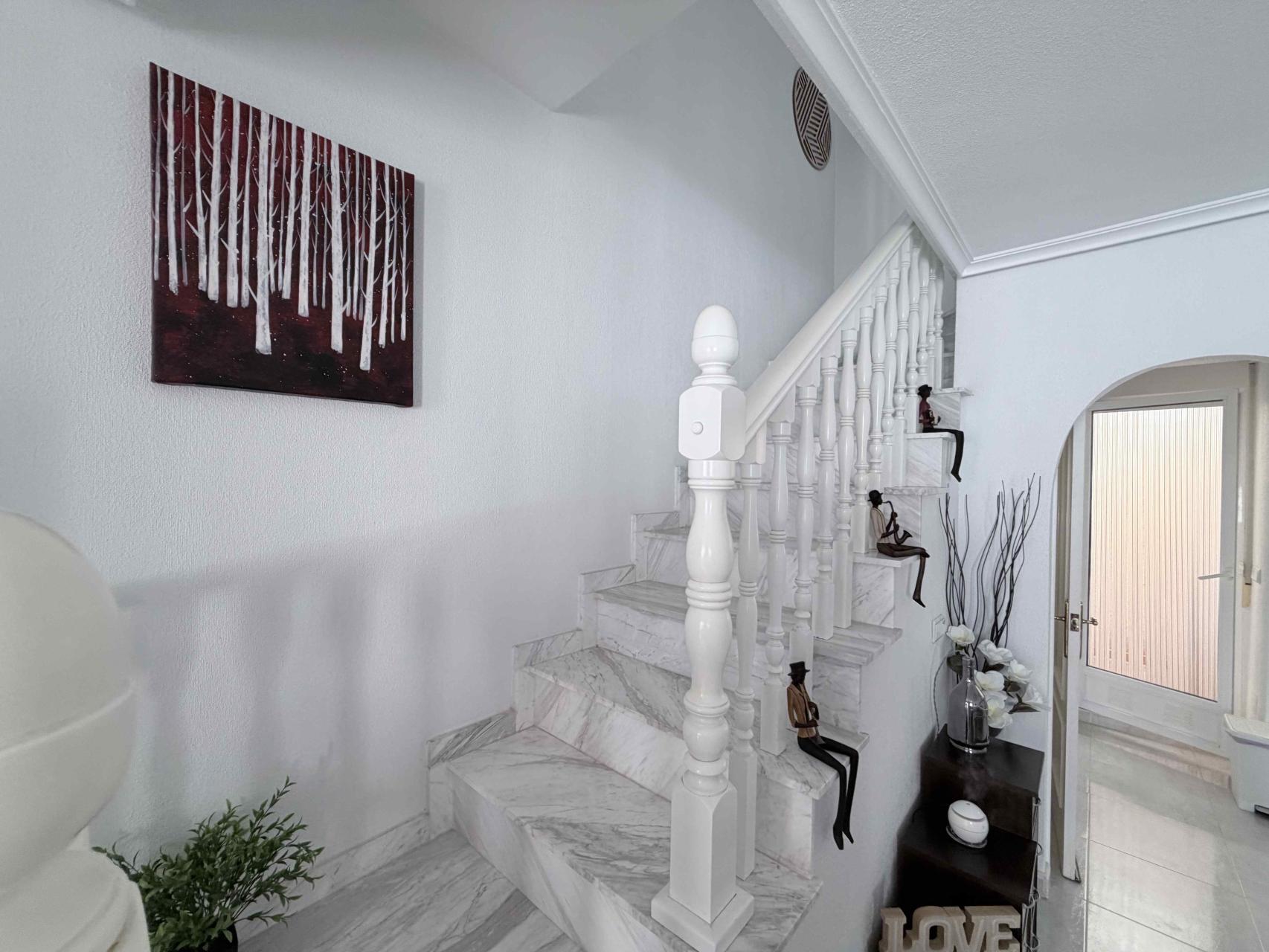 For sale - 3 Bedroom 3 Bathroom Town House in Orihuela Costa - Costa Blanca  - Alicante