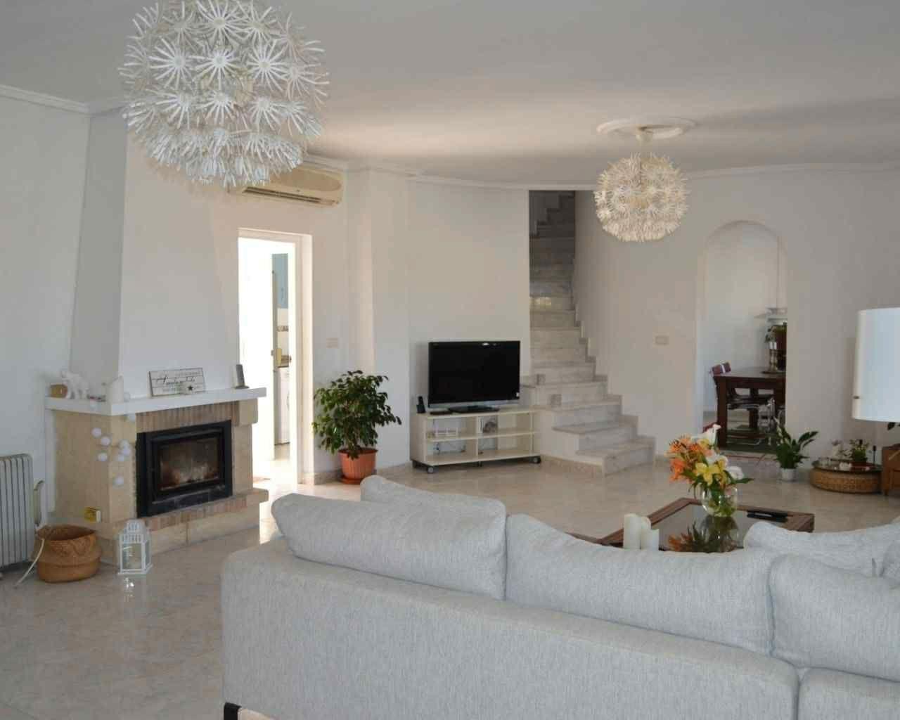 For sale - 7 Bedroom 3 Bathroom Villa in Rojales - La Marquesa  - Alicante