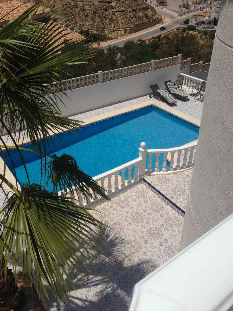 For sale - 7 Bedroom 3 Bathroom Villa in Rojales - La Marquesa  - Alicante