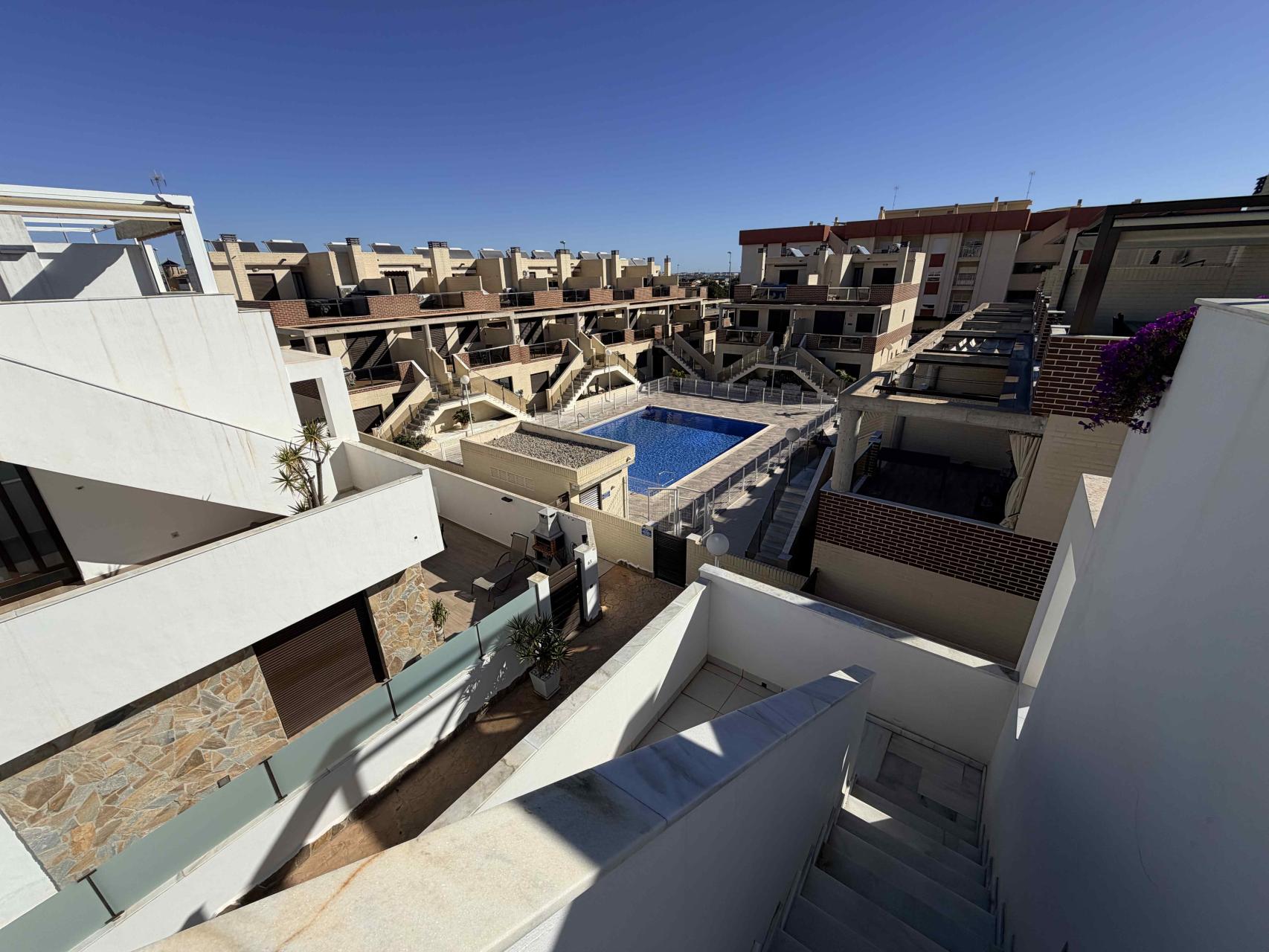 For sale - 3 Bedroom 2 Bathroom Town House in Cabo Roig - Costa Blanca  - Alicante