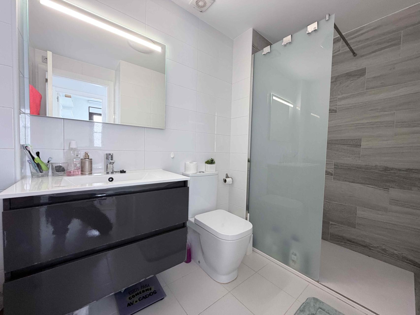 For sale - 3 Bedroom 2 Bathroom Town House in Cabo Roig - Costa Blanca  - Alicante