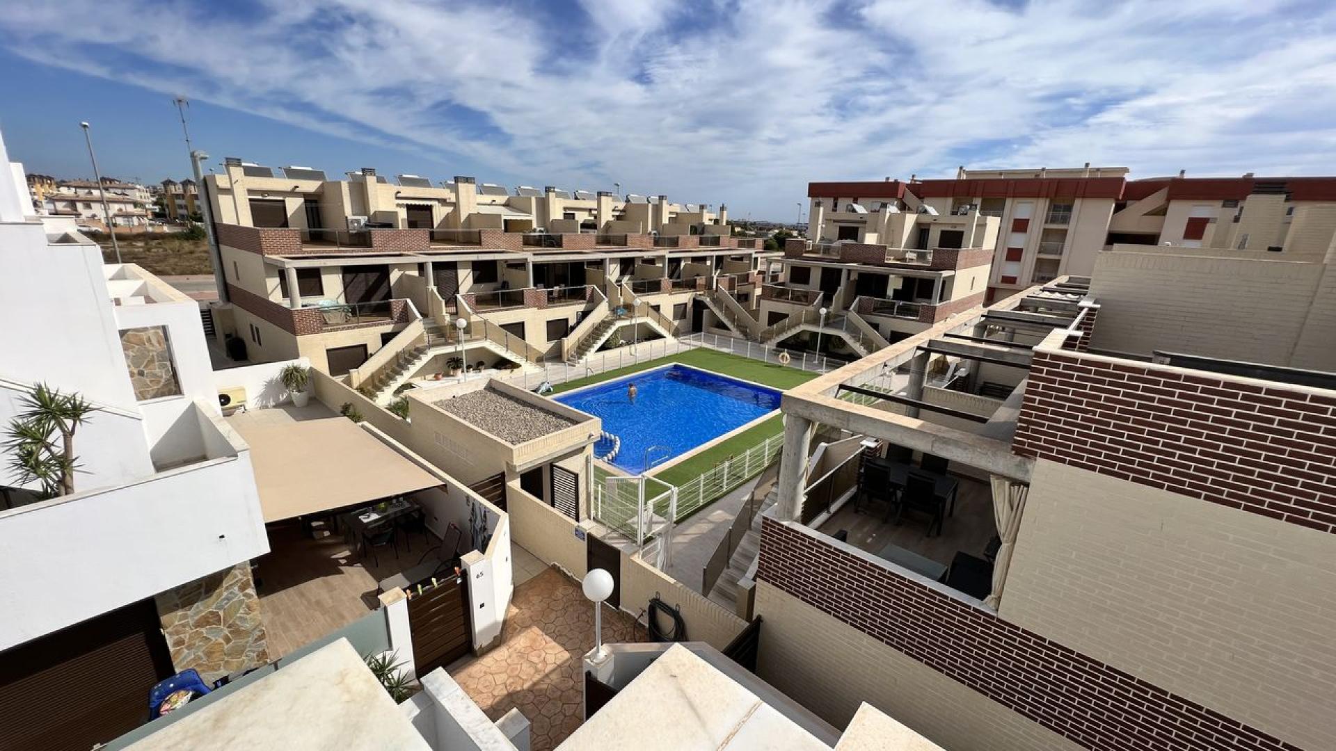 For sale - 3 Bedroom 2 Bathroom Town House in Cabo Roig - Costa Blanca  - Alicante