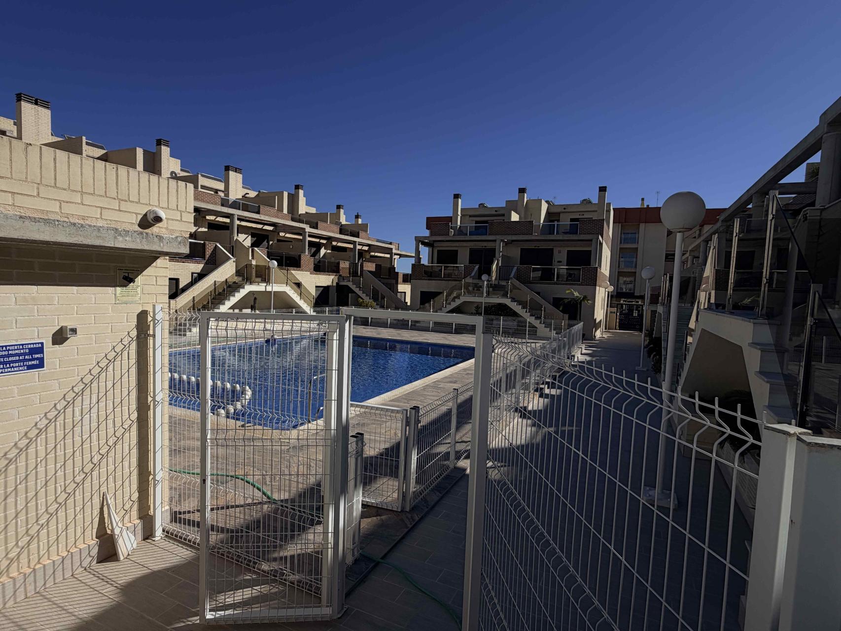 For sale - 3 Bedroom 2 Bathroom Town House in Cabo Roig - Costa Blanca  - Alicante