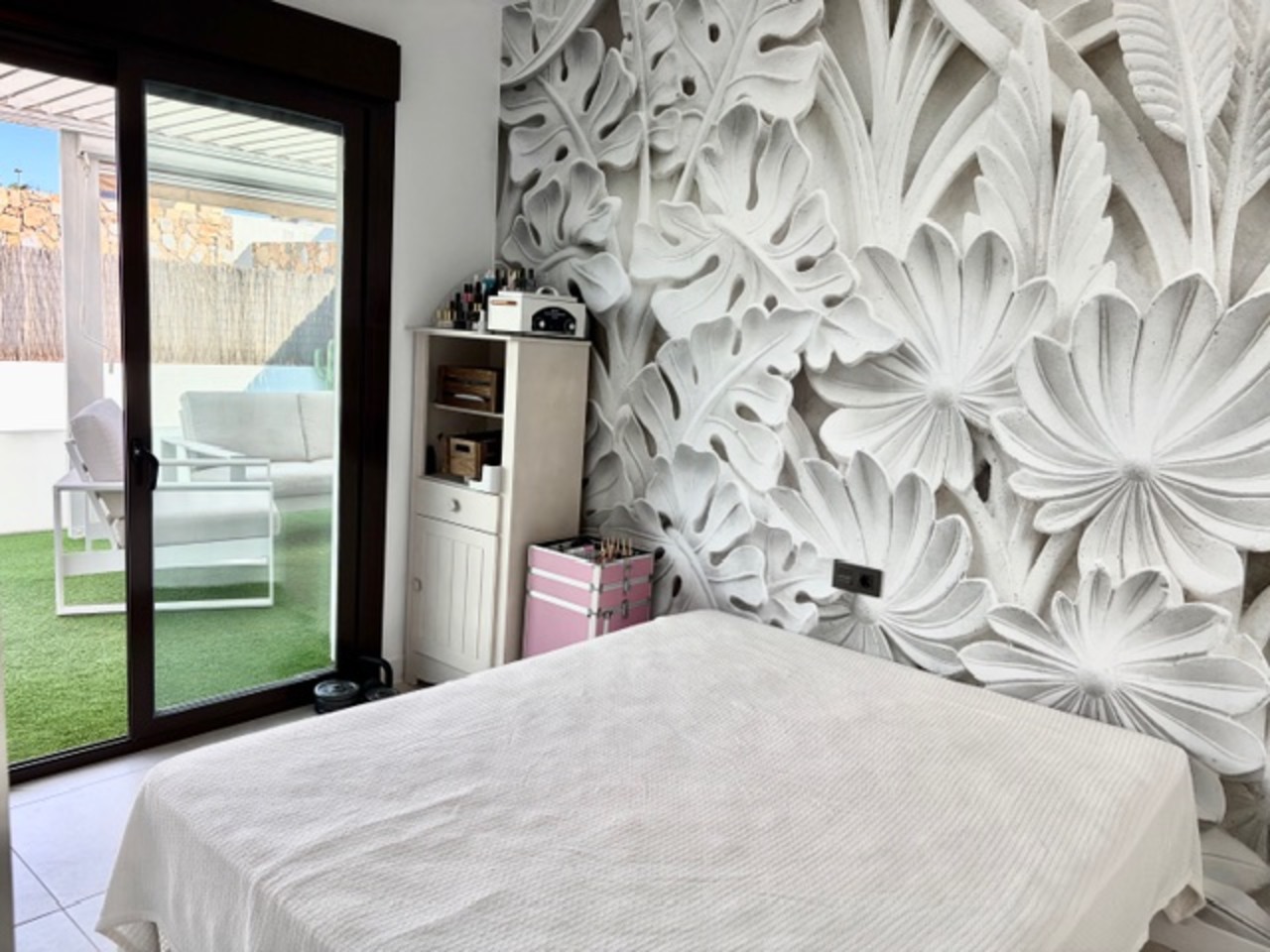 For sale - 3 Bedroom 2 Bathroom Villa in Cabo Roig - Costa Blanca  - Alicante