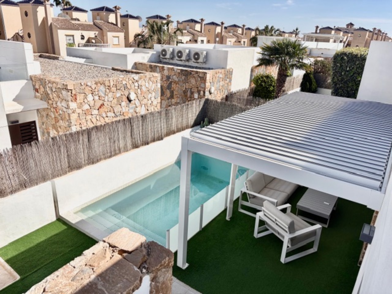 For sale - 3 Bedroom 2 Bathroom Villa in Cabo Roig - Costa Blanca  - Alicante