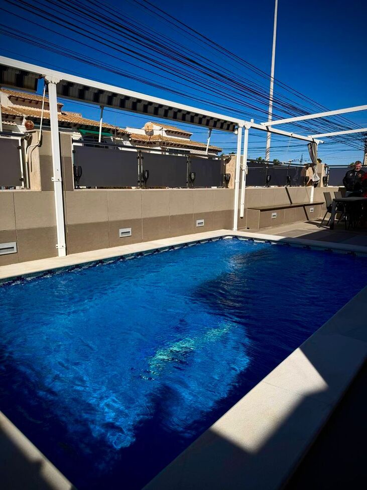 For sale - 5 Bedroom 4 Bathroom Villa in Los Balcones - Barrio Los Balcones - Los Altos del Edén  - Alicante