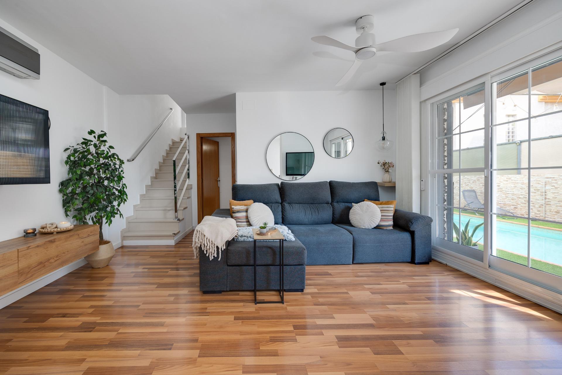 For sale - 3 Bedroom 2 Bathroom Villa in Los Montesinos - La Herrada  - Alicante