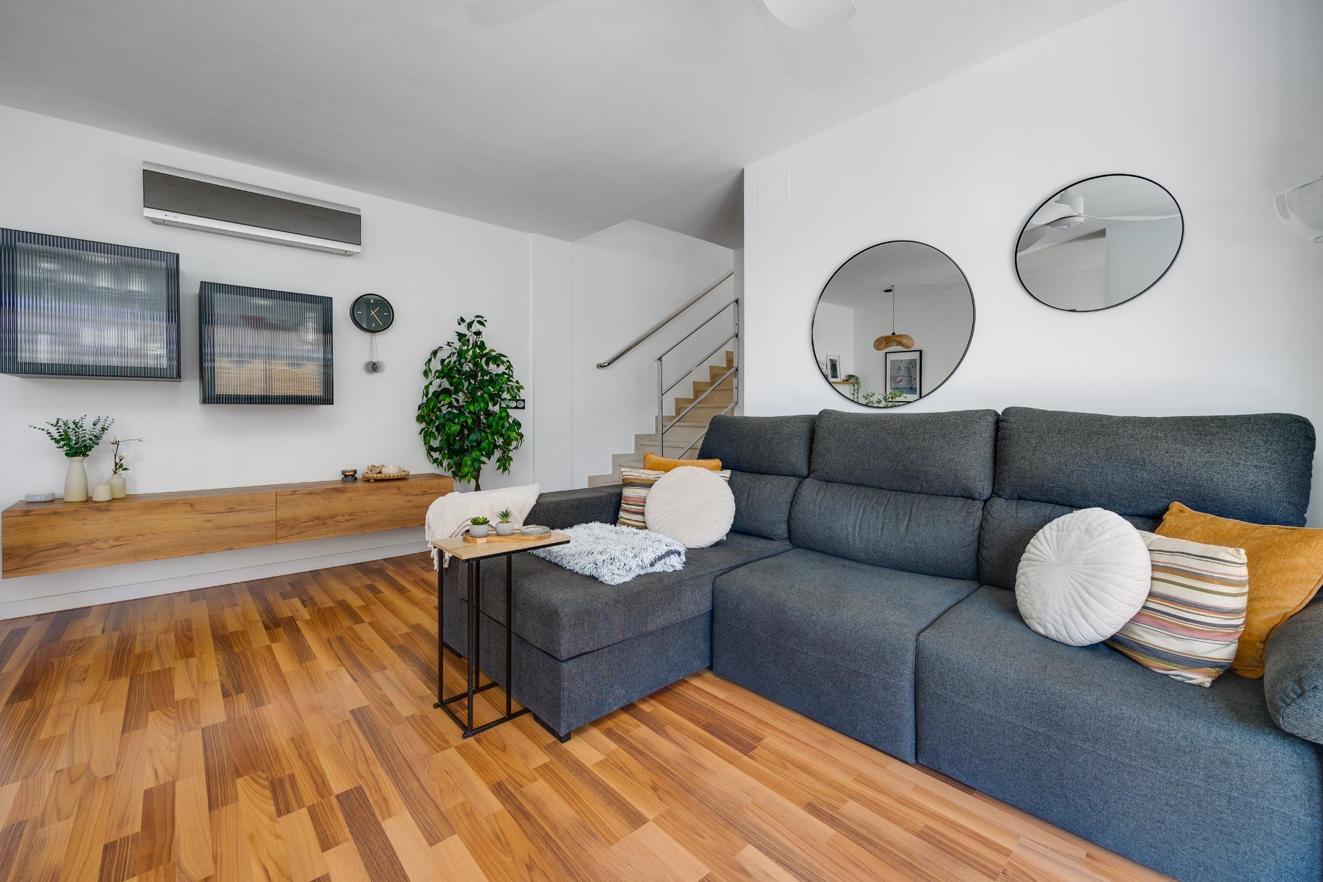 For sale - 3 Bedroom 2 Bathroom Villa in Los Montesinos - La Herrada  - Alicante