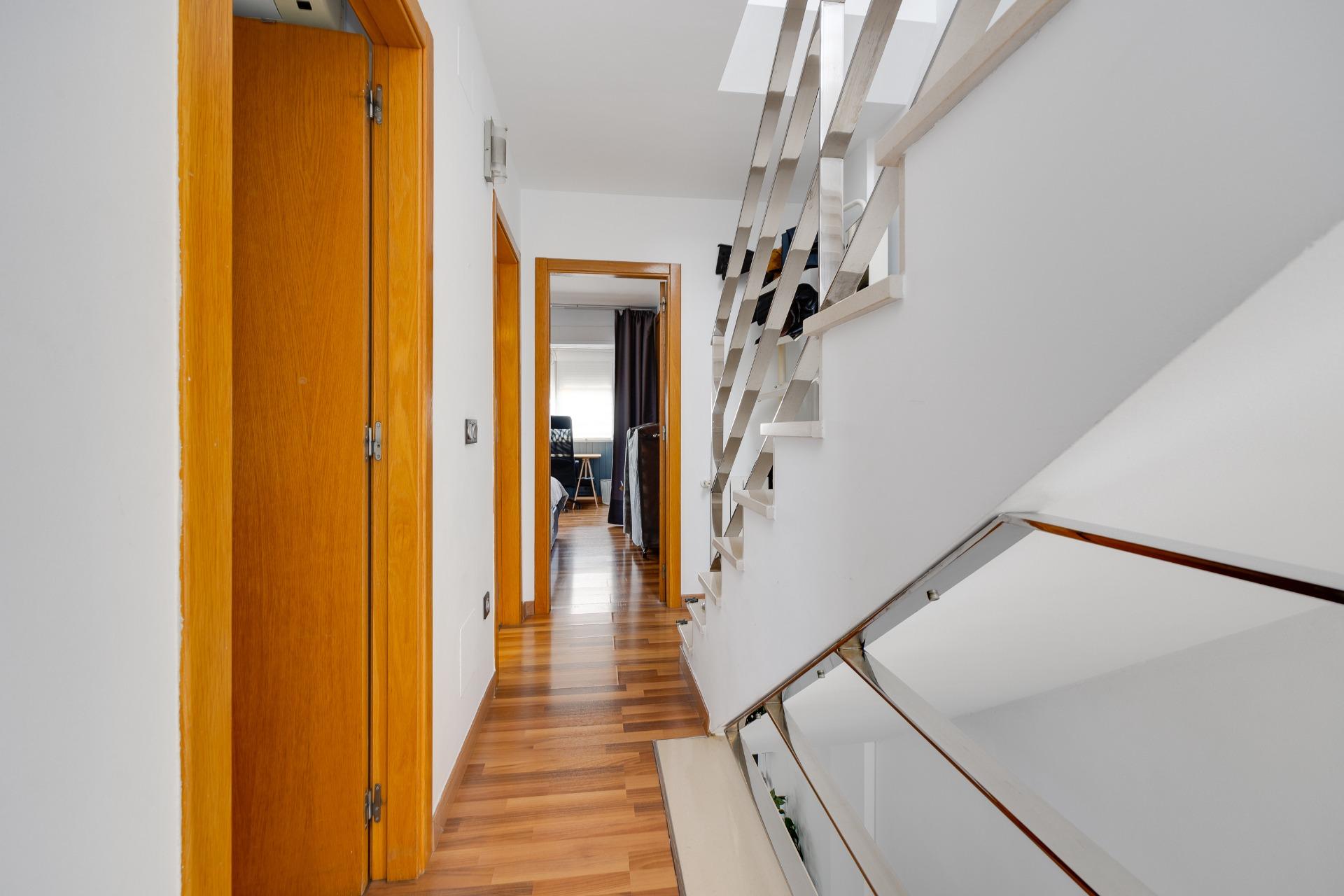 For sale - 3 Bedroom 2 Bathroom Villa in Los Montesinos - La Herrada  - Alicante