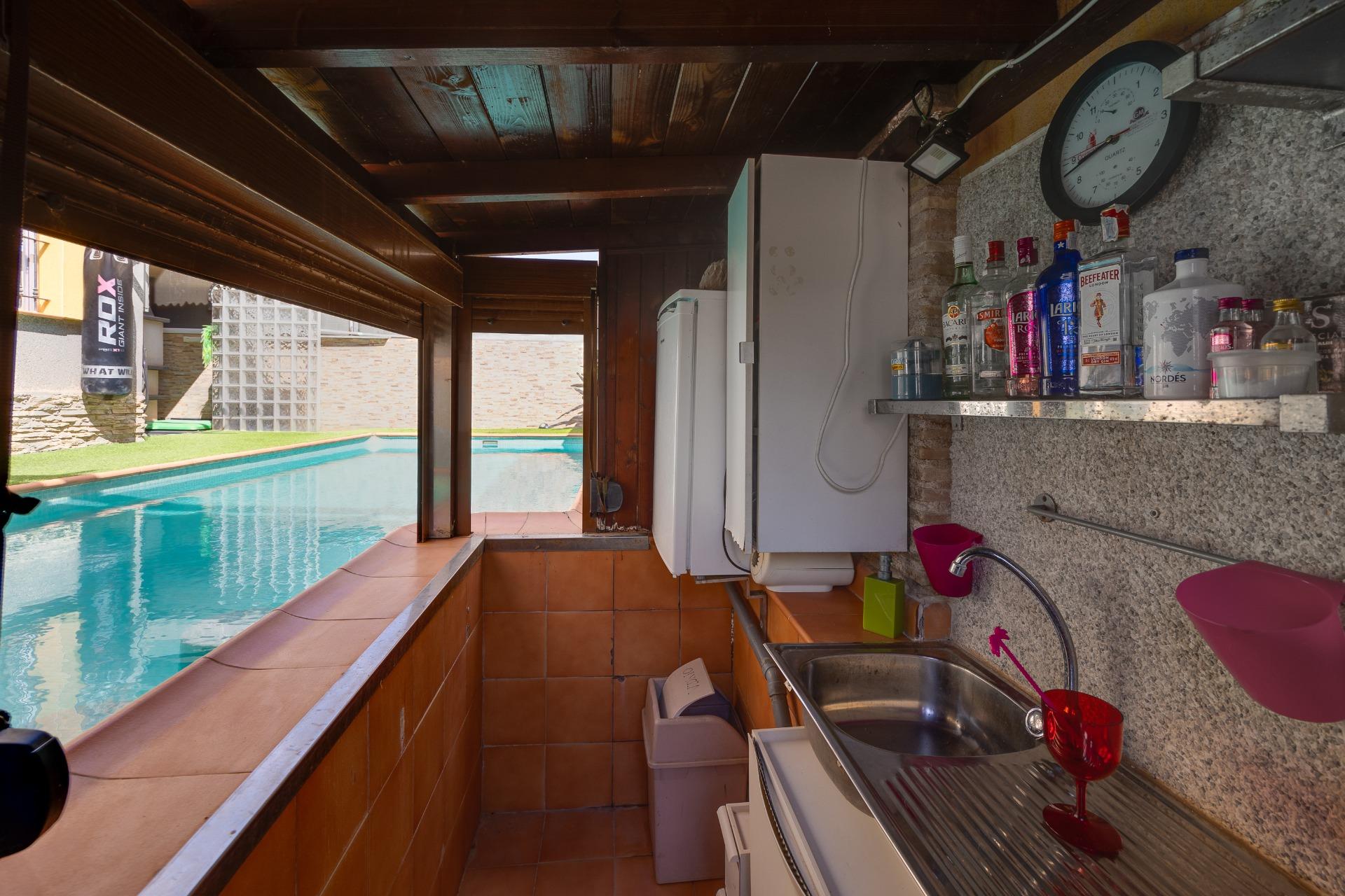 For sale - 3 Bedroom 2 Bathroom Villa in Los Montesinos - La Herrada  - Alicante