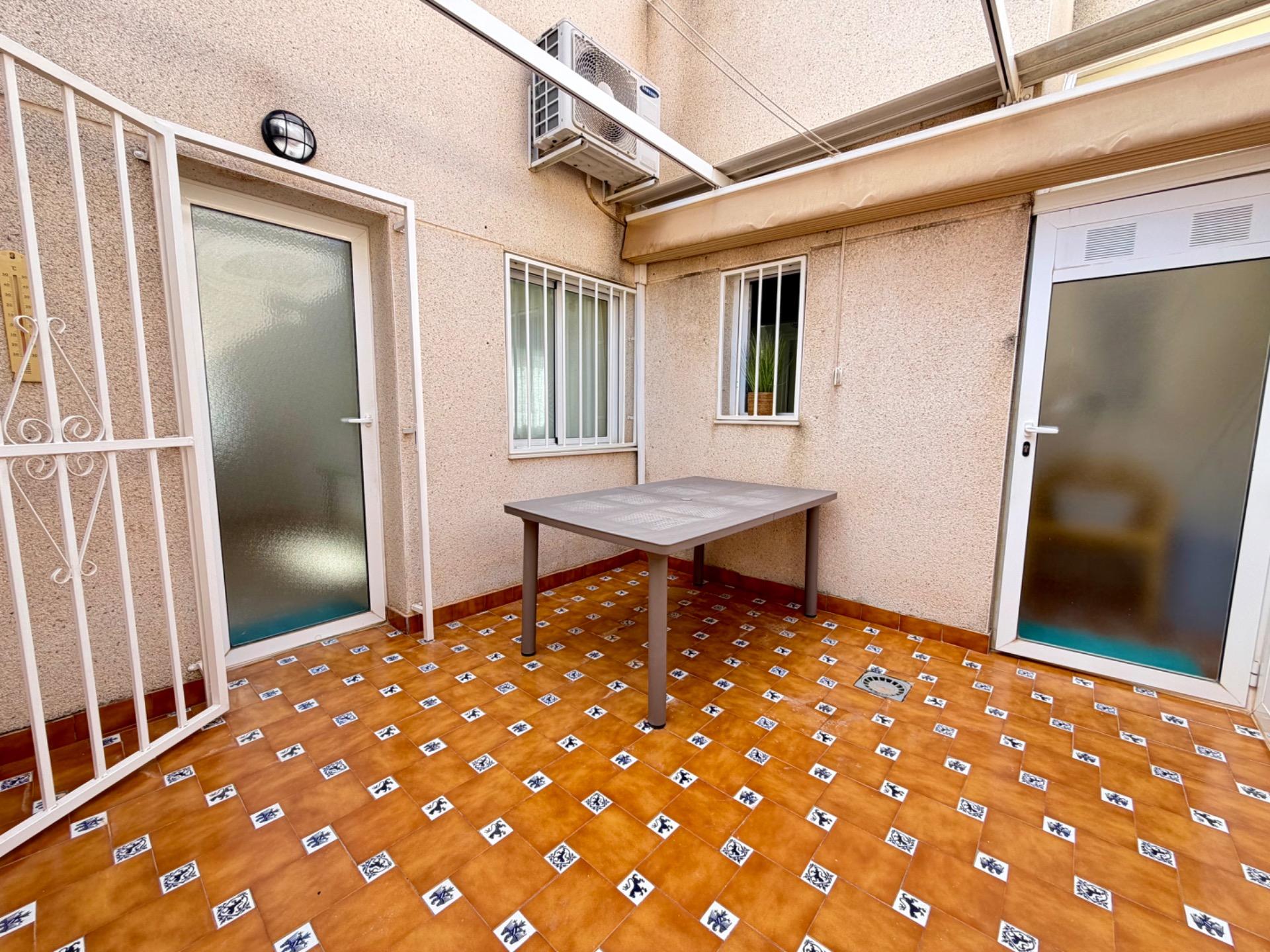 For sale - 2 Bedroom 2 Bathroom Semi Detached in Ciudad Quesada - Pueblo  - Alicante