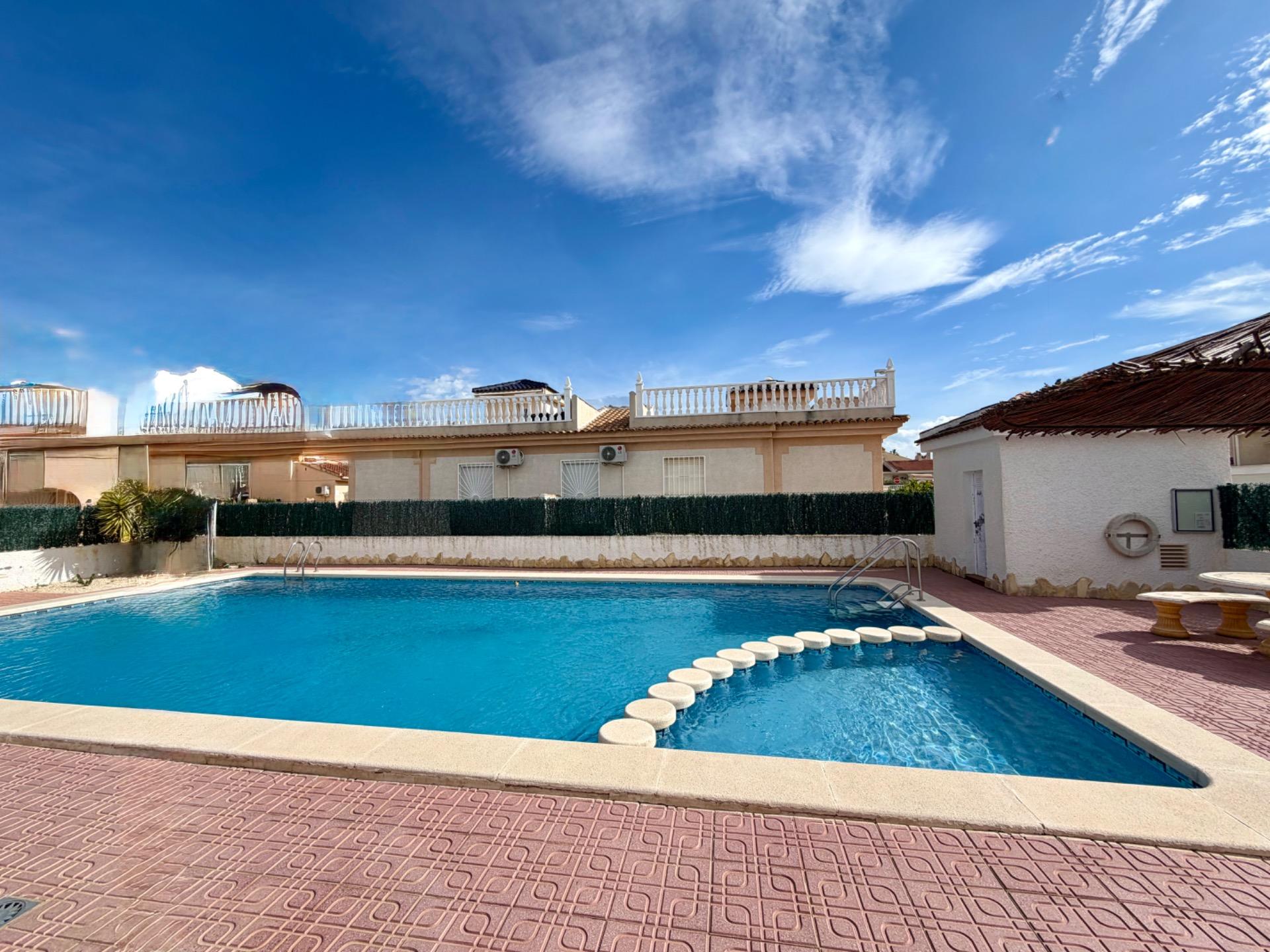 For sale - 2 Bedroom 2 Bathroom Semi Detached in Ciudad Quesada - Pueblo  - Alicante